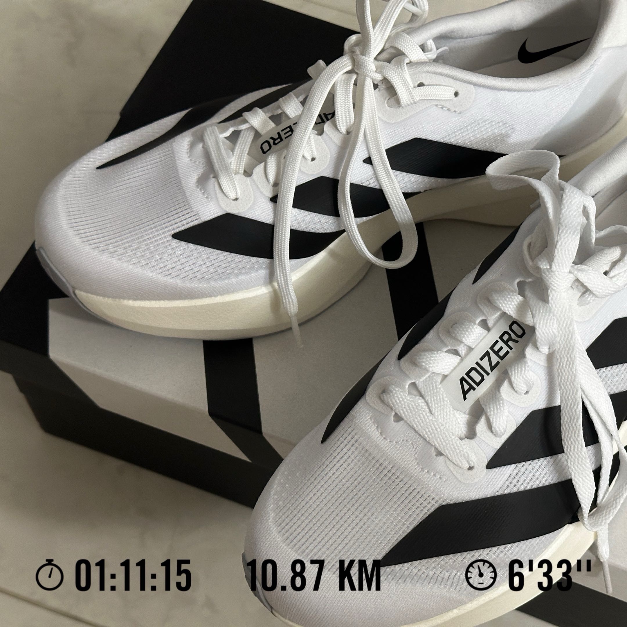 Adidas Adizero EVO SL Cloud White Core Black 착용 스타일 - 2