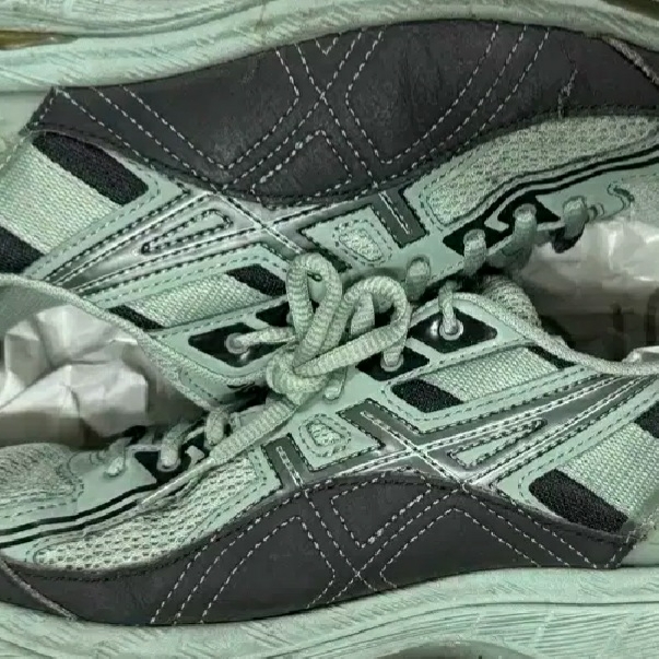 Asics x Kiko Kostadinov Gel-Burz 2 Slate Grey 착용 스타일