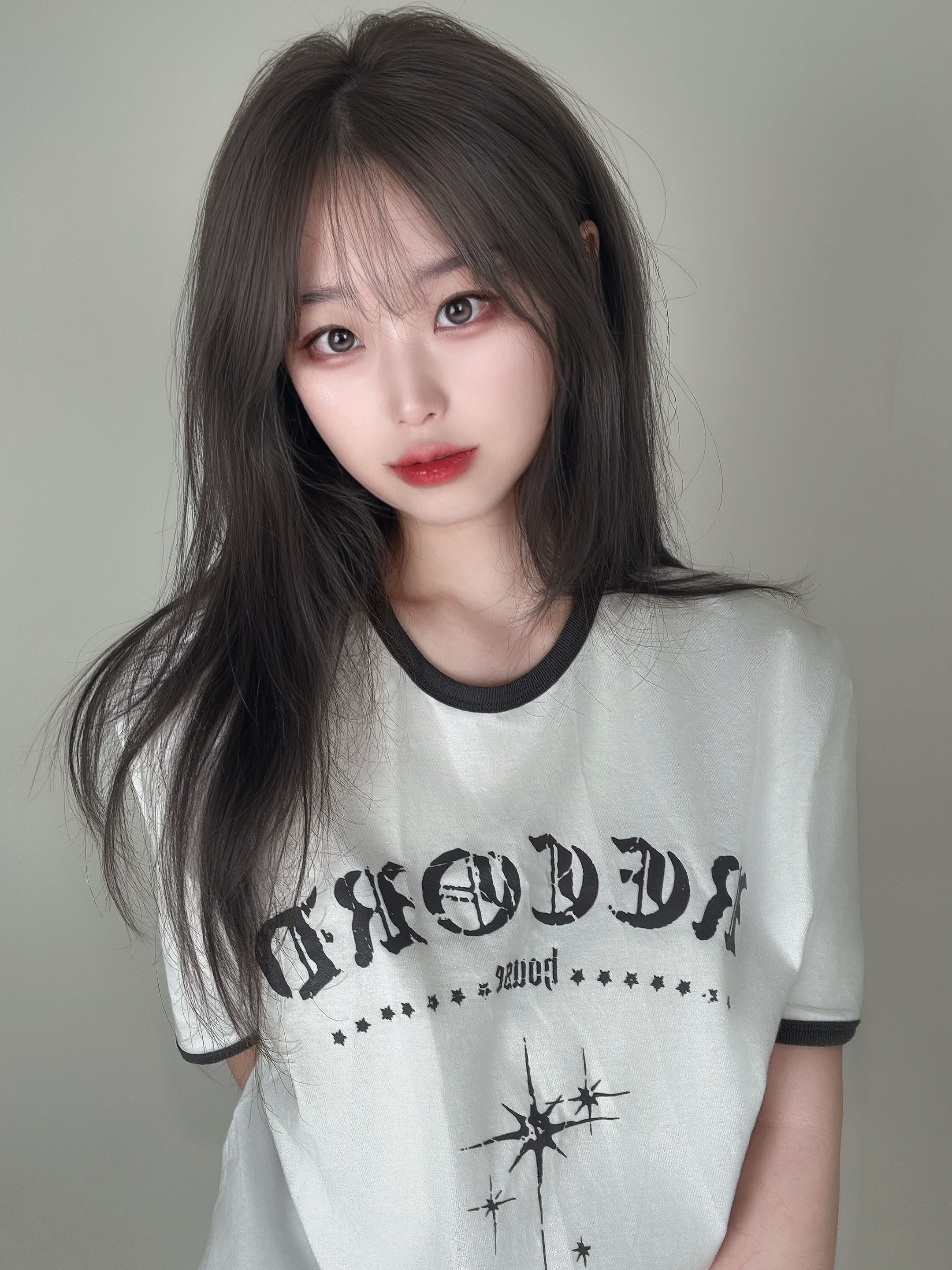 SLOW RECORD HOUSE Unisex RECORD Ringer Tee White 착용 스타일 - 1