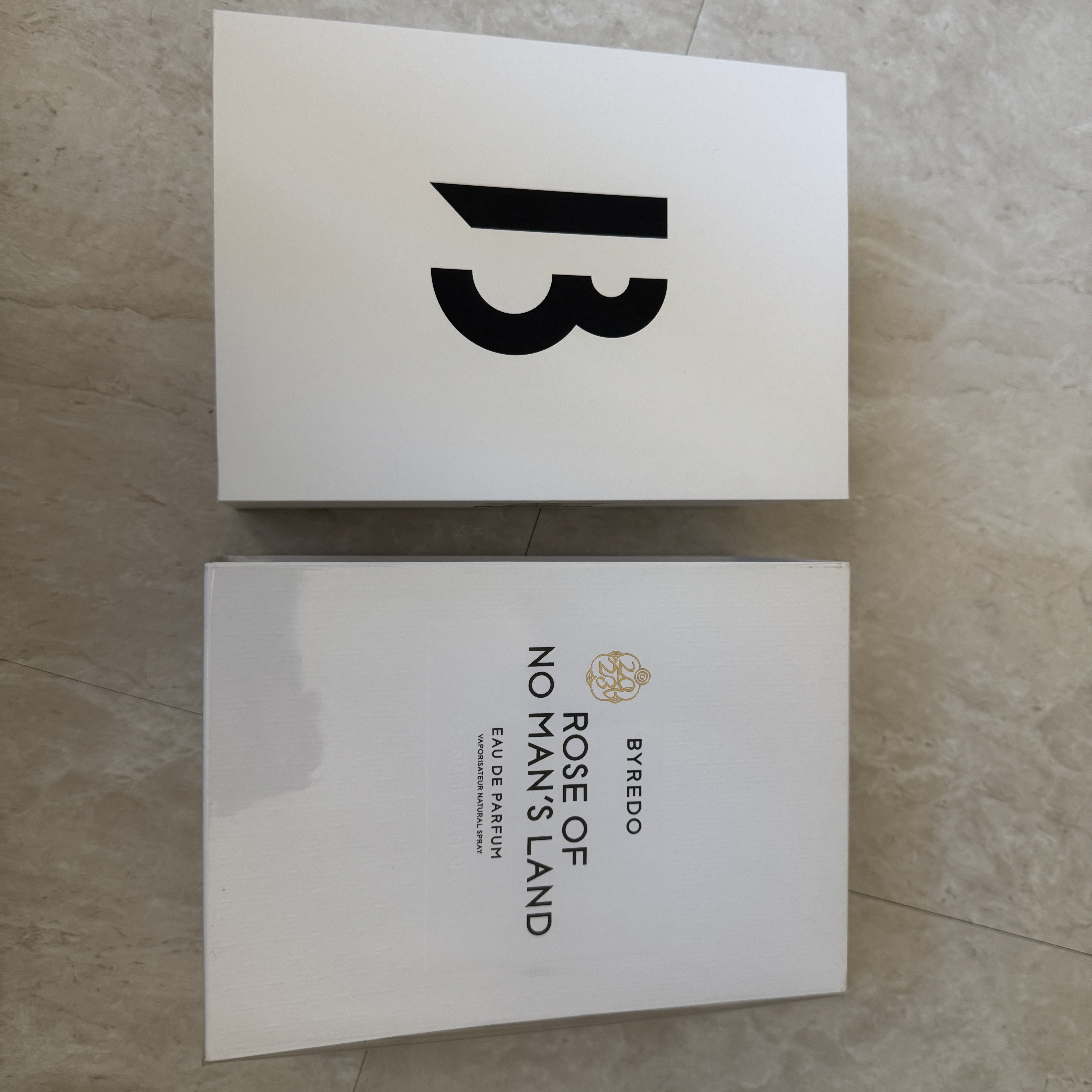 Byredo Rose of No Man's Land Eau De Parfum 250ml 착용 스타일 - 6