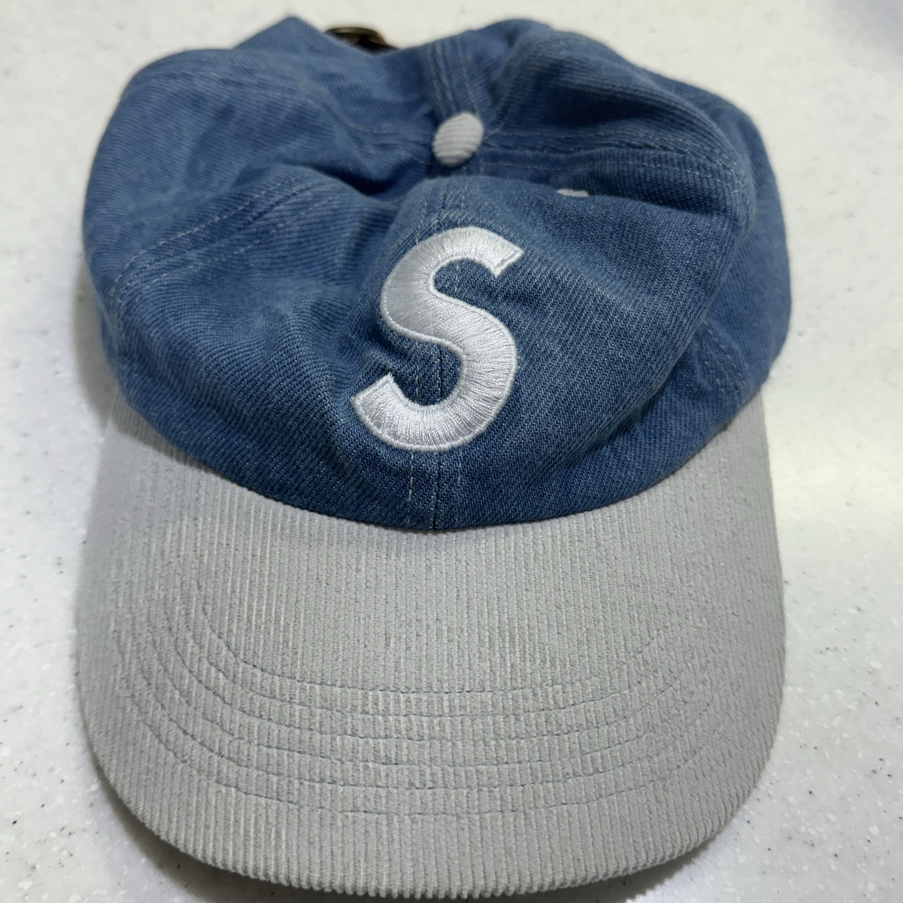 Supreme 2-Tone S Logo 6-Panel Washed Denim - 24SS 착용 스타일