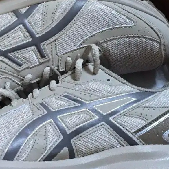 Asics Jog 100 S SMU Light Grey - 2E Wide 착용 스타일