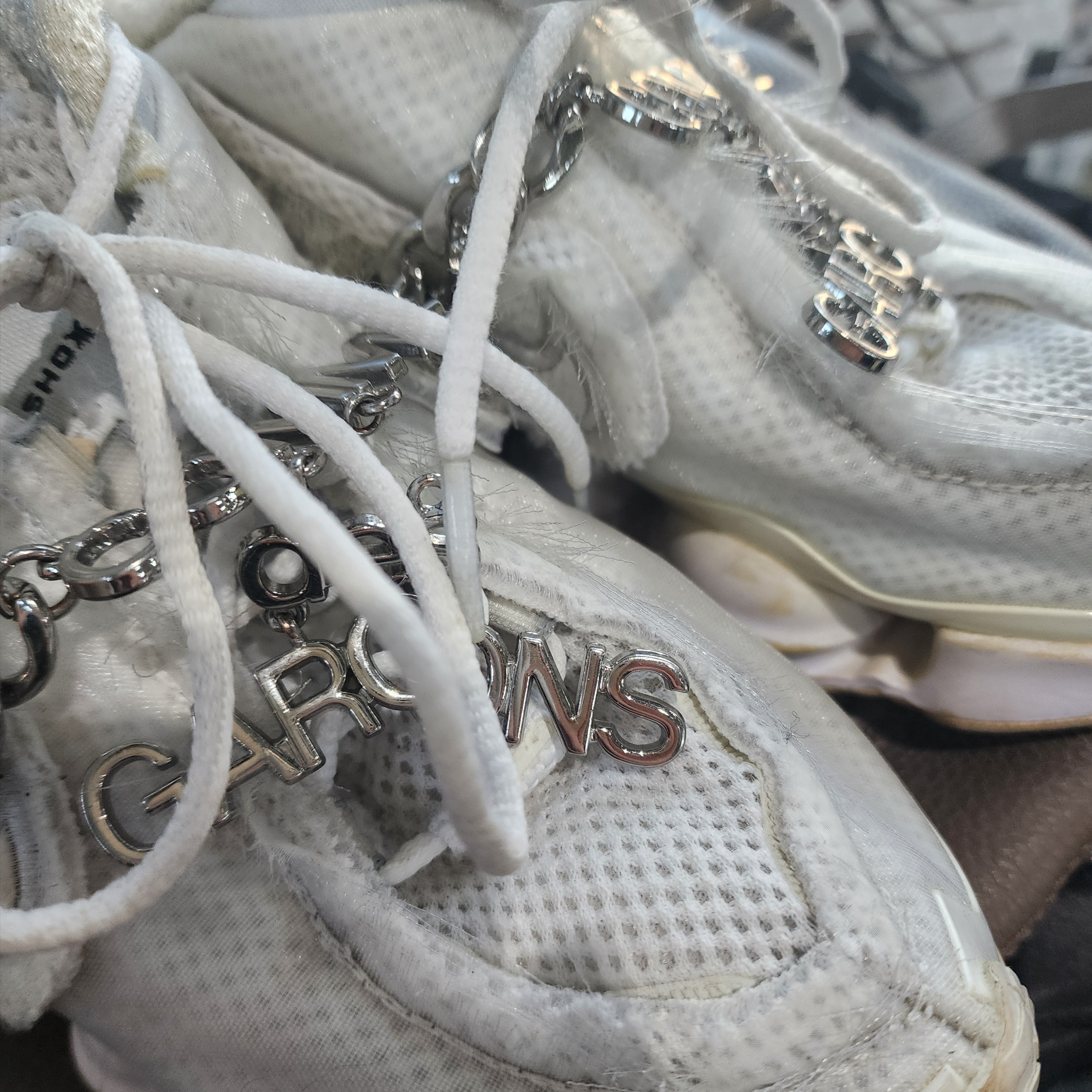 (W) Nike x Comme des Garcons Shox TL White 착용 스타일