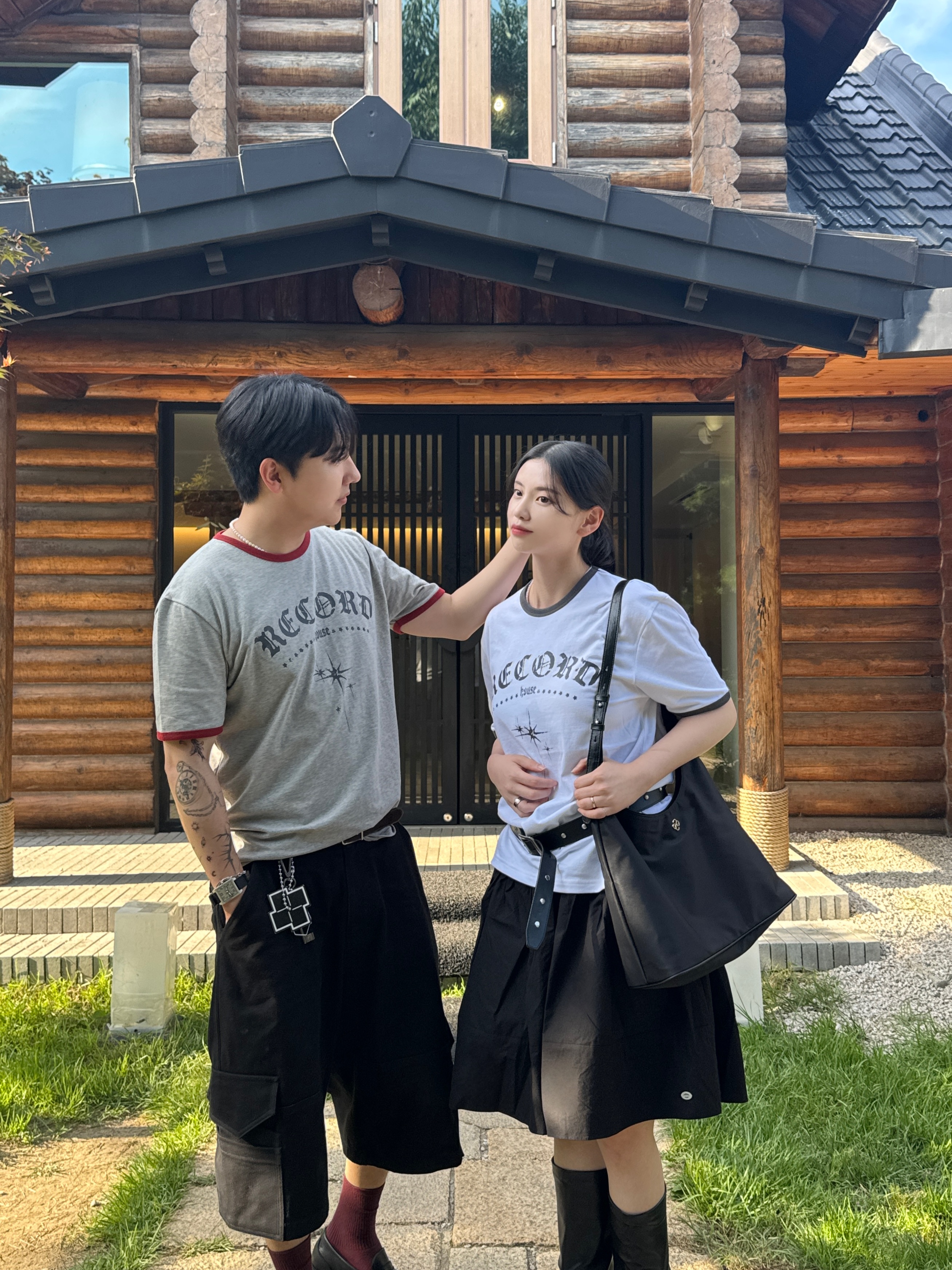 SLOW RECORD HOUSE Unisex RECORD Ringer Tee Melange Grey, SLOW RECORD HOUSE Unisex RECORD Ringer Tee White 착용 스타일 - 8