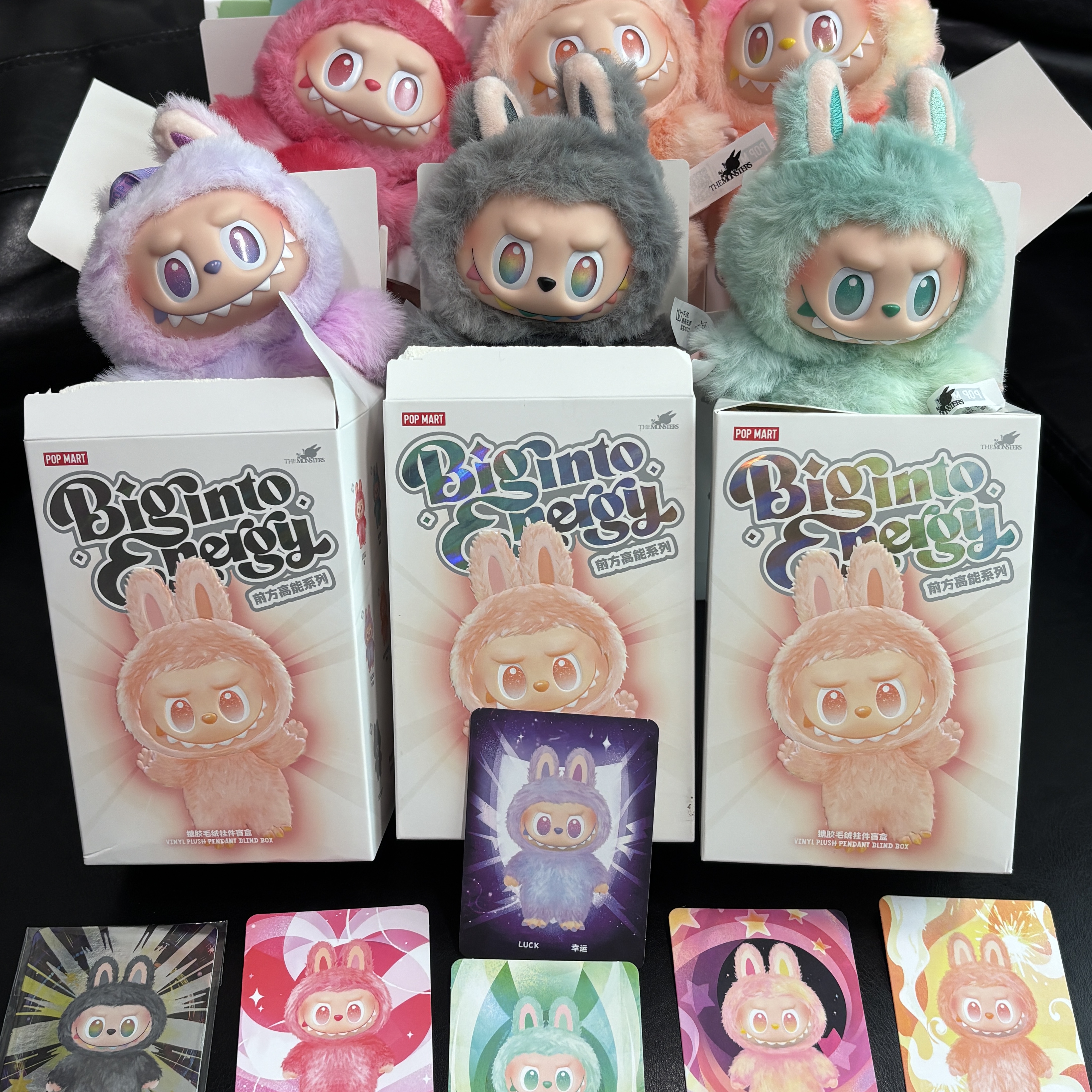 Pop Mart Labubu The Monsters Highlight Series Sealed Case (6 Blind Boxes) 착용 스타일