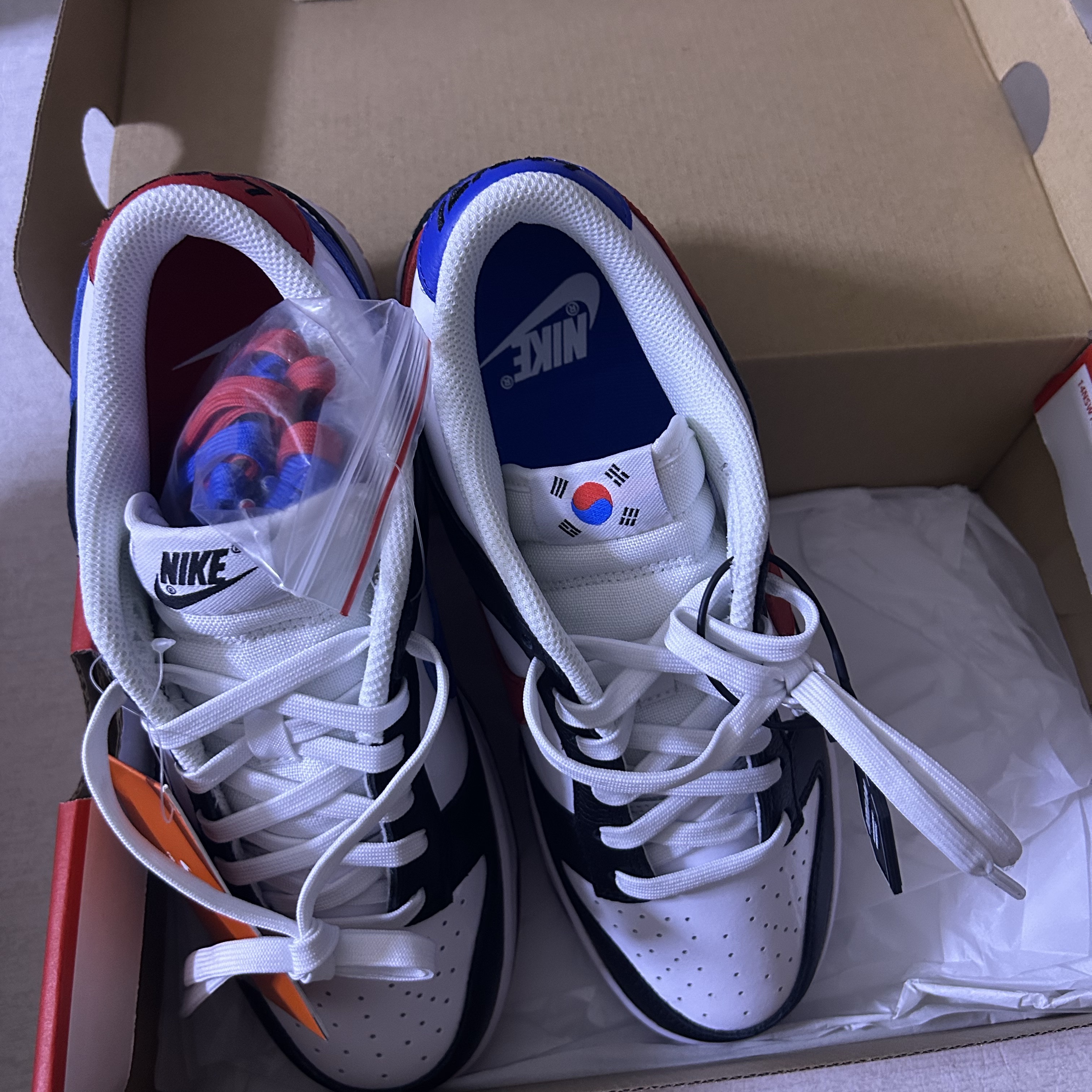 Nike Dunk Low SE Seoul 착용 스타일