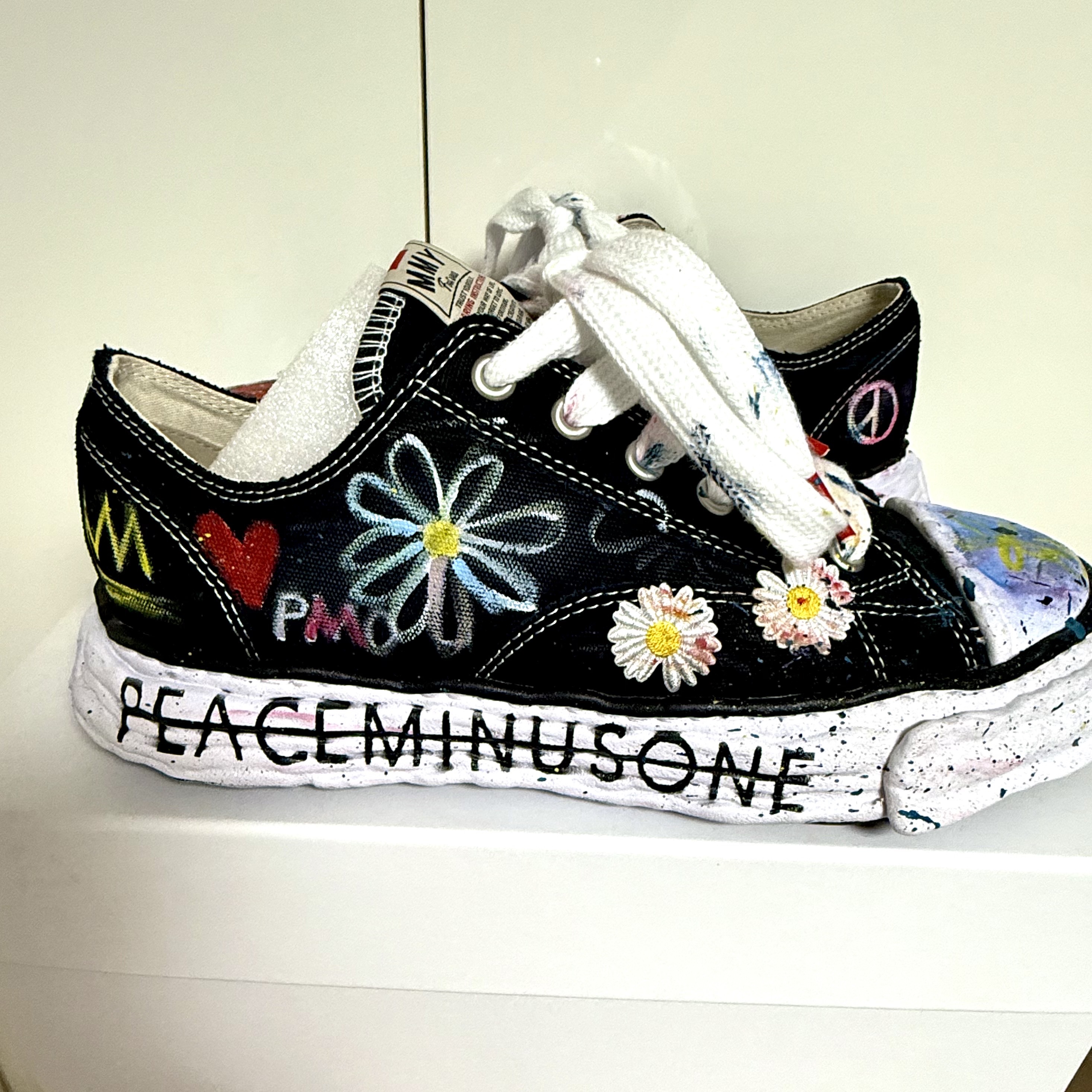 Maison Mihara Yasuhiro Peterson23 OG Sole Canvas Low-top Sneakers Black 착용 스타일 - 2