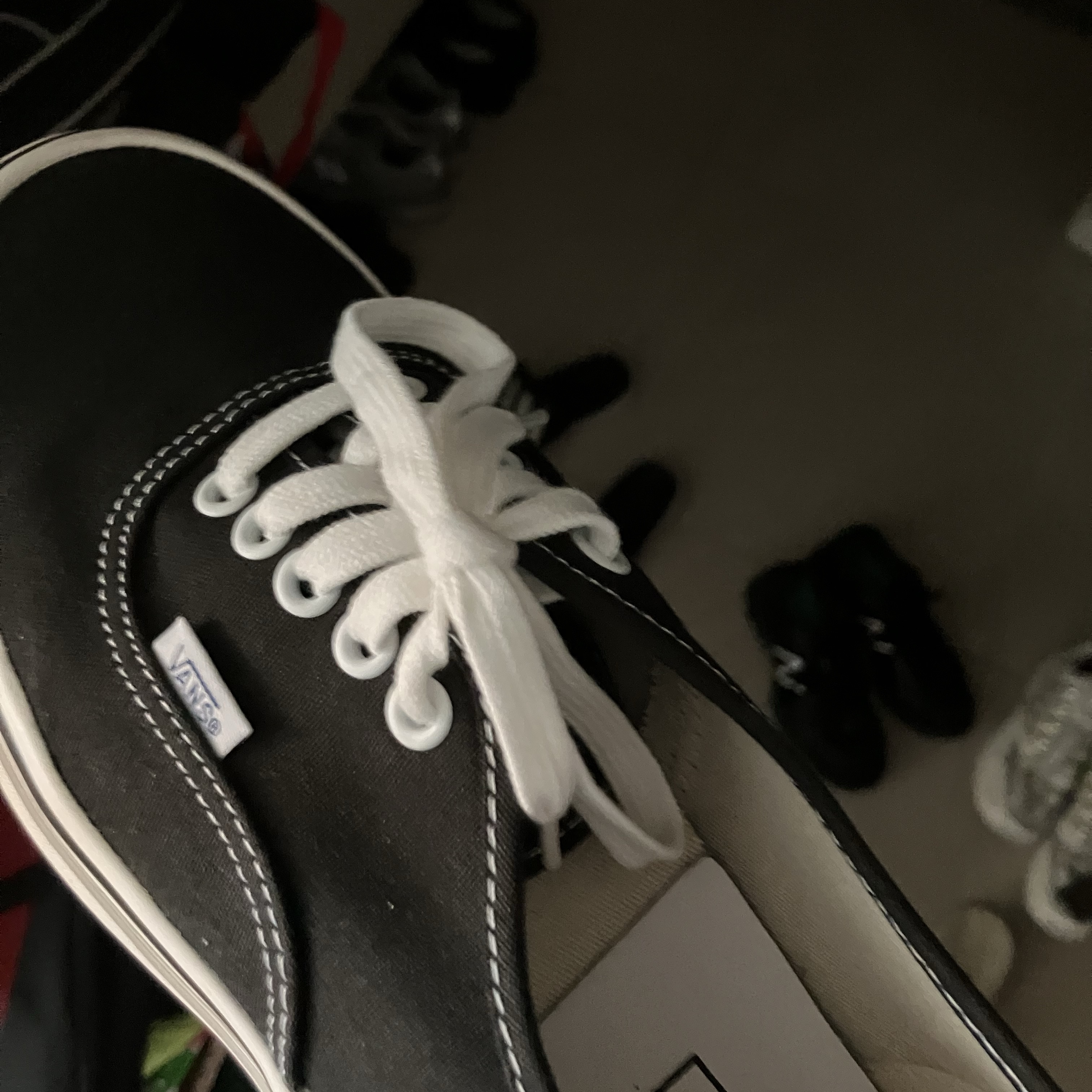 Vans Authentic Black White 착용 스타일