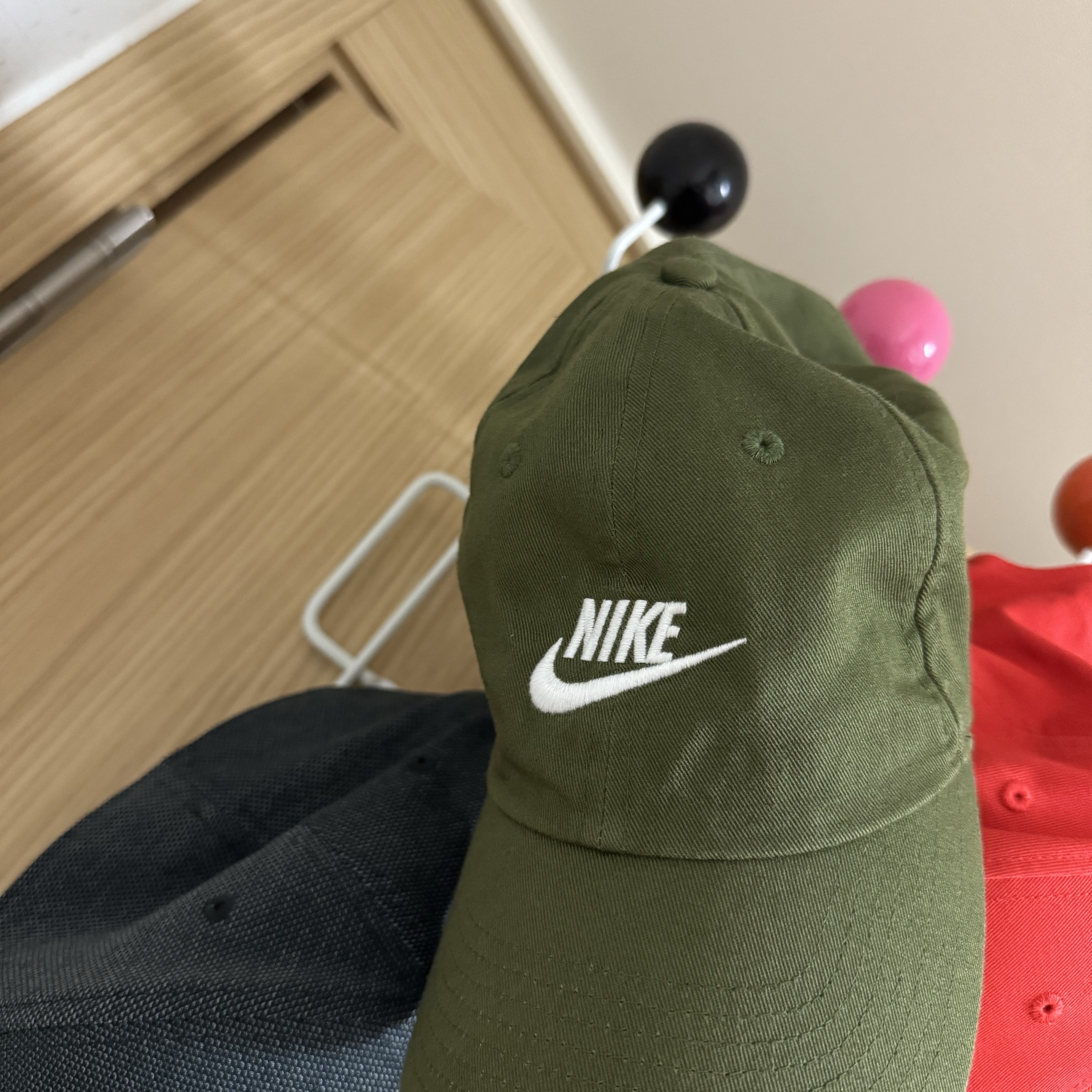 Nike Heritage 86 Futura Washed Cap Rough Green 착용 스타일