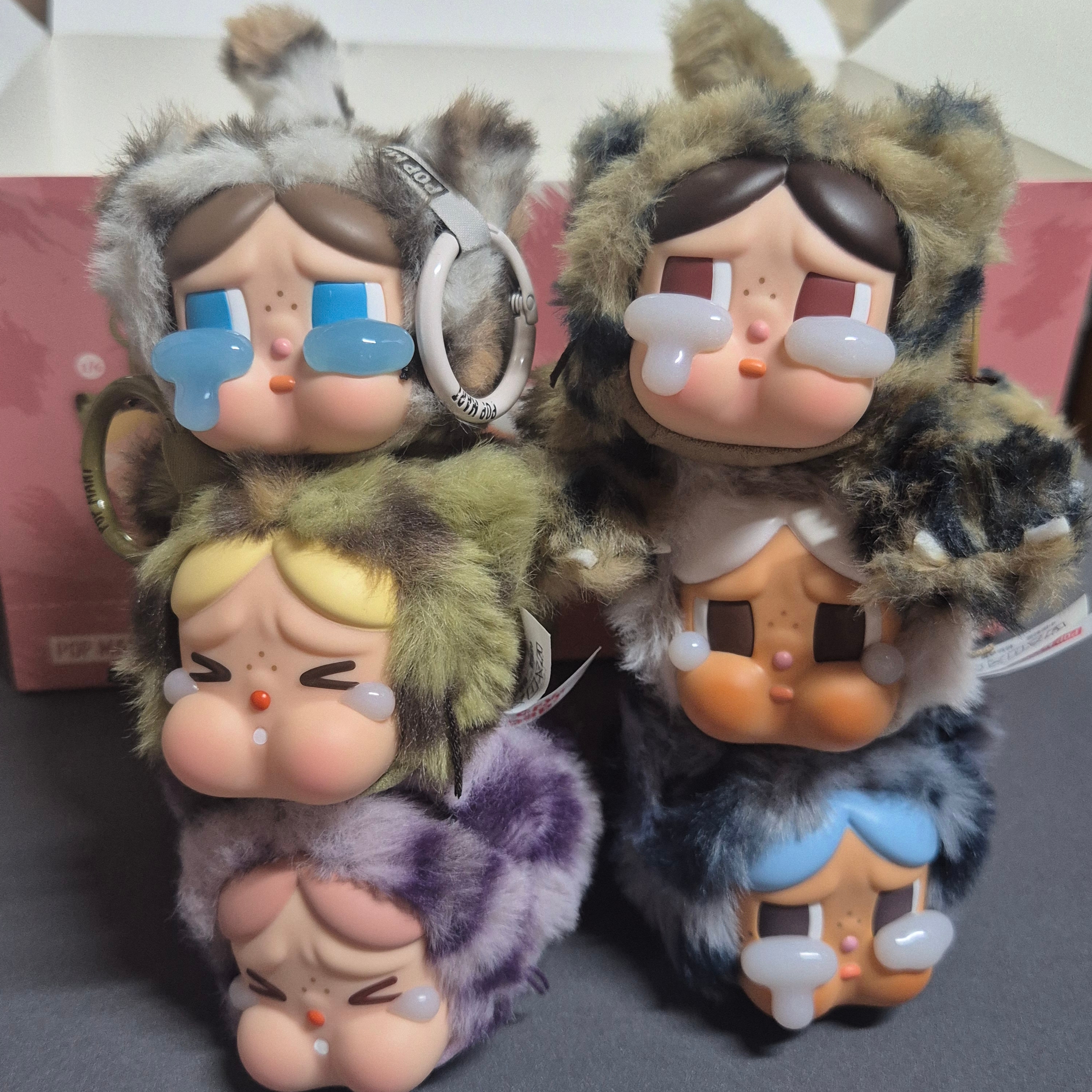 Pop Mart Crybaby Wild But Cutie Series Vinyl Plush Pendant (6 Blind Boxes) 착용 스타일 - 2