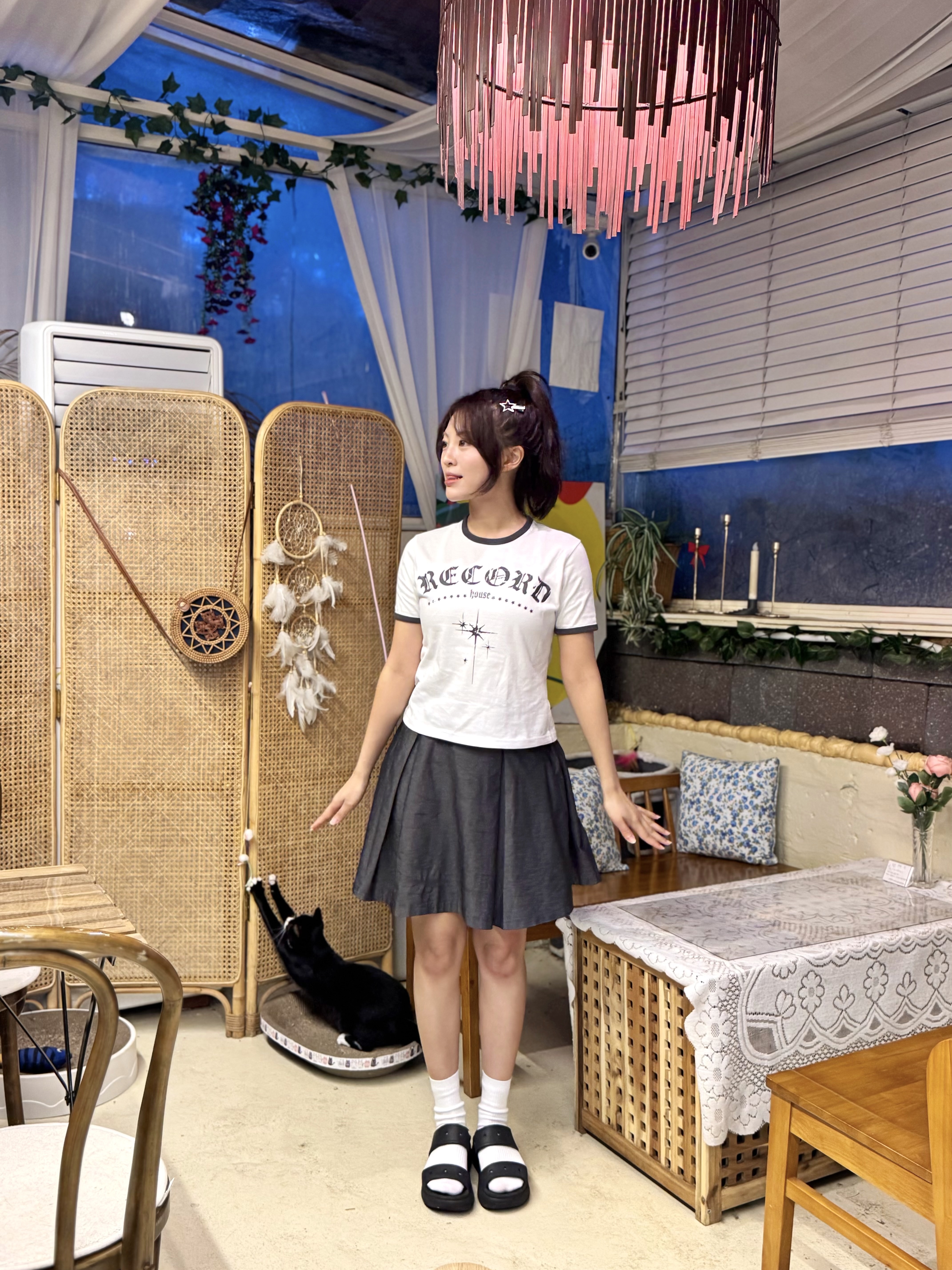 SLOW RECORD HOUSE Unisex RECORD Ringer Tee White 착용 스타일 - 6