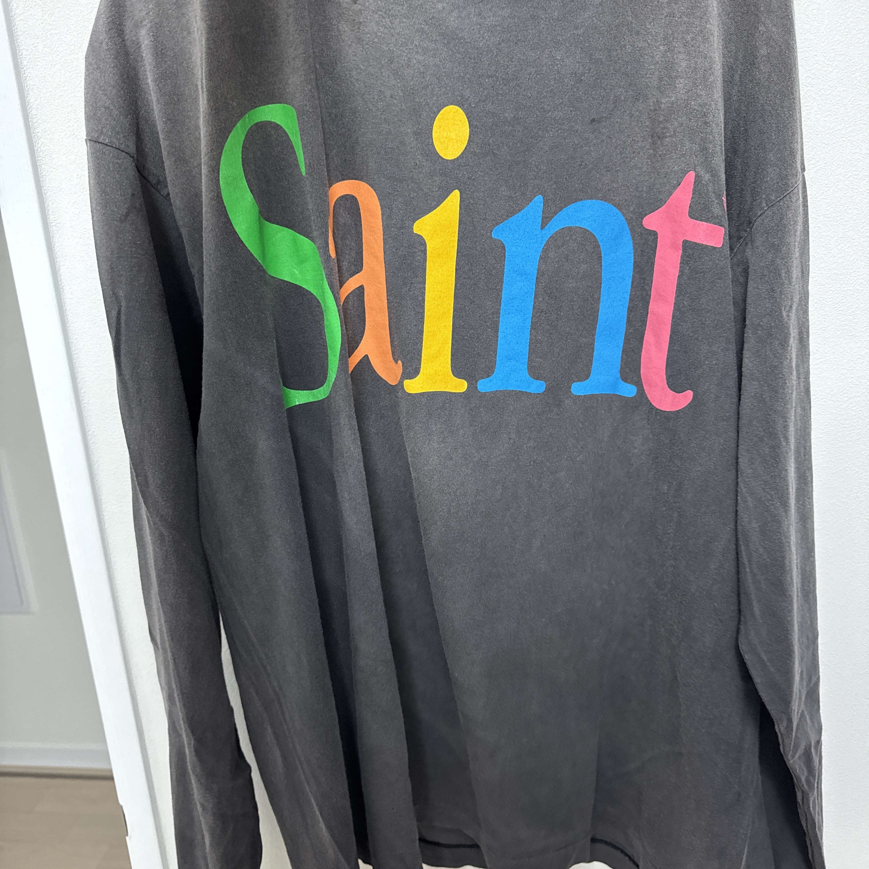 Saint Mxxxxxx Rainbow L/S T-Shirt Black - 25SS 착용 스타일 - 1