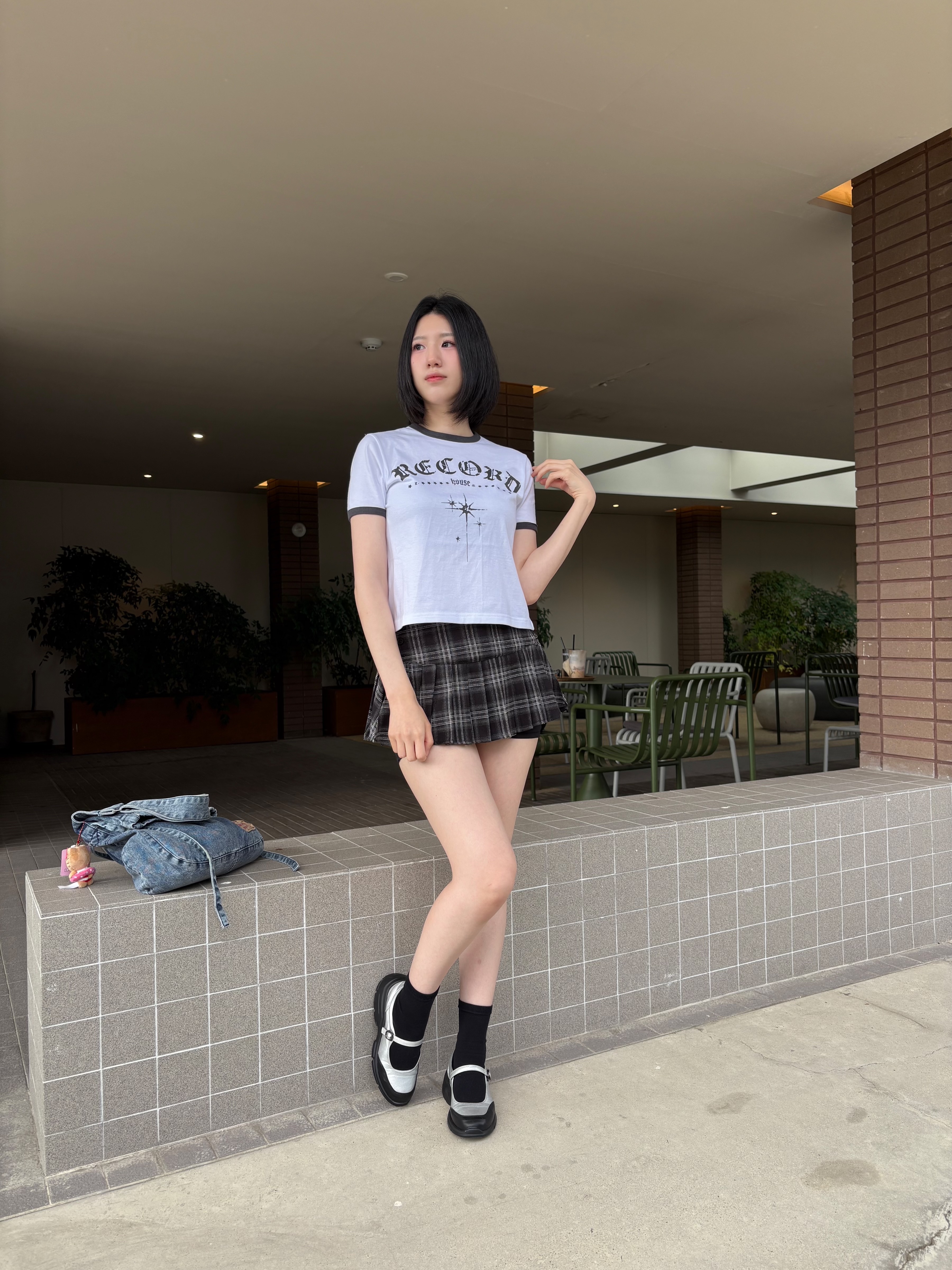 SLOW RECORD HOUSE Unisex RECORD Ringer Tee White 착용 스타일 - 4