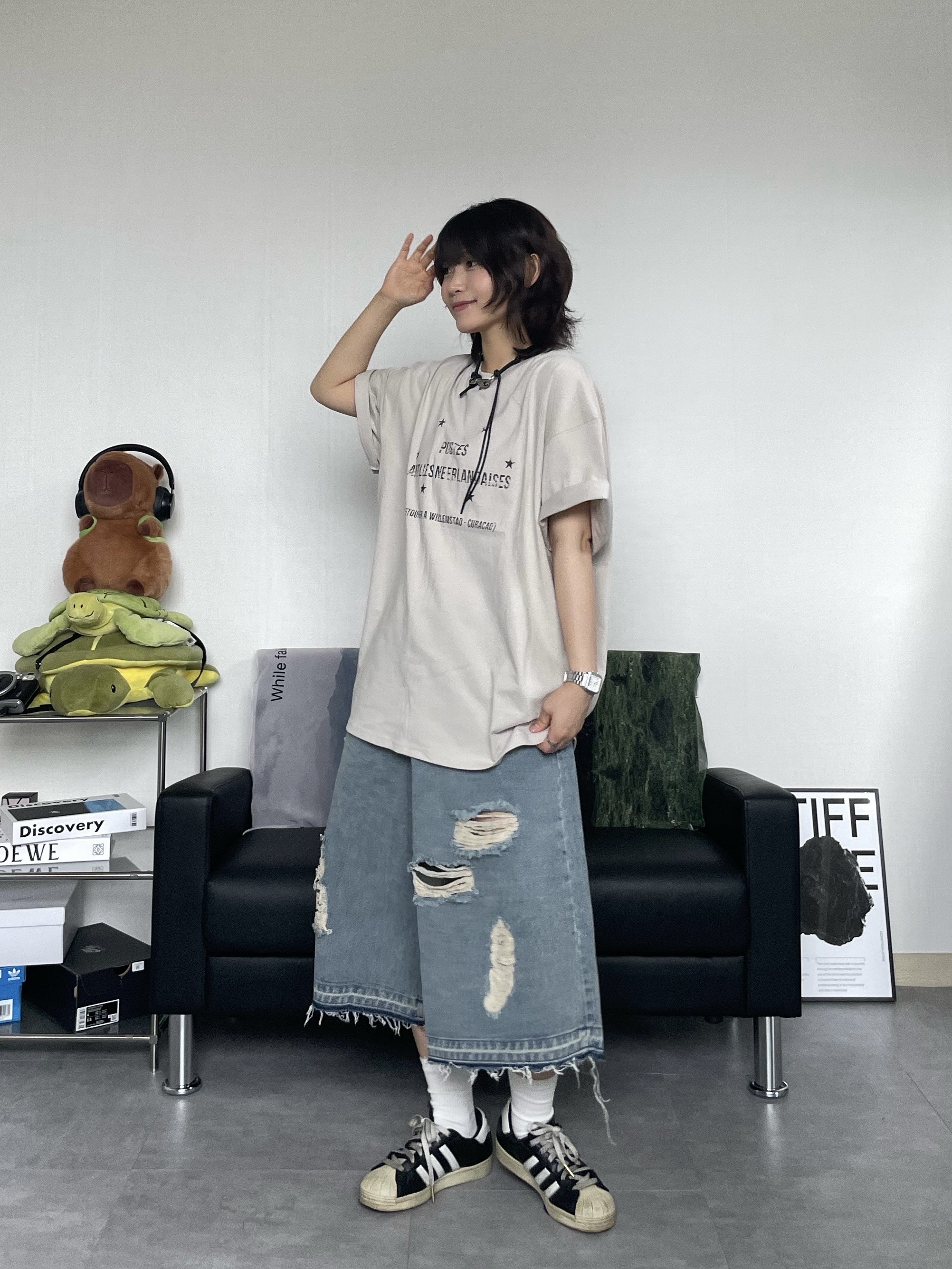 Our Legacy Ladon Leather Keychain Black, Adidas Superstar Premium Black White 착용 스타일 - 2