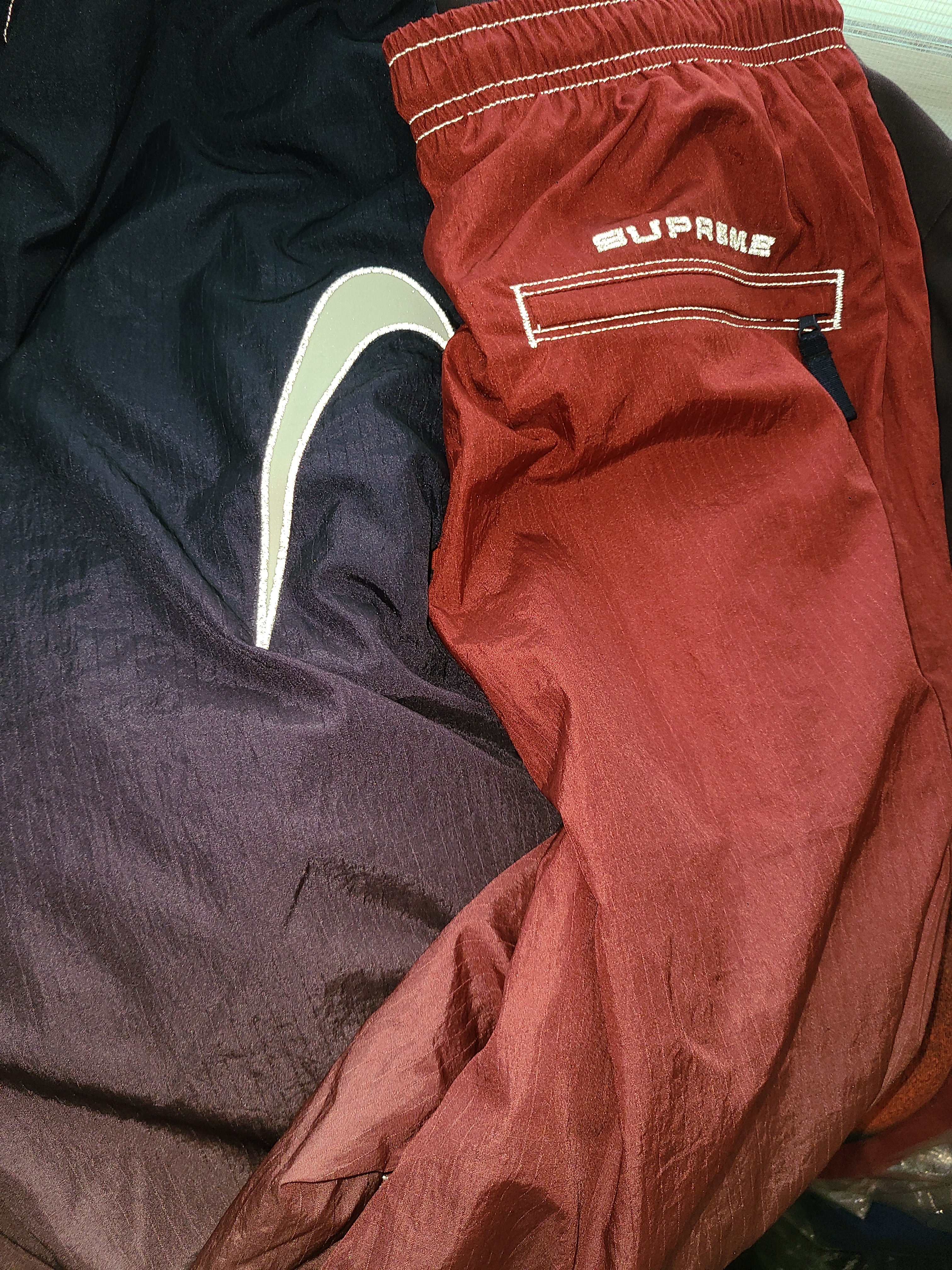 Supreme x Nike Ripstop Track Pants Multicolor - 24SS 착용 스타일 - 2
