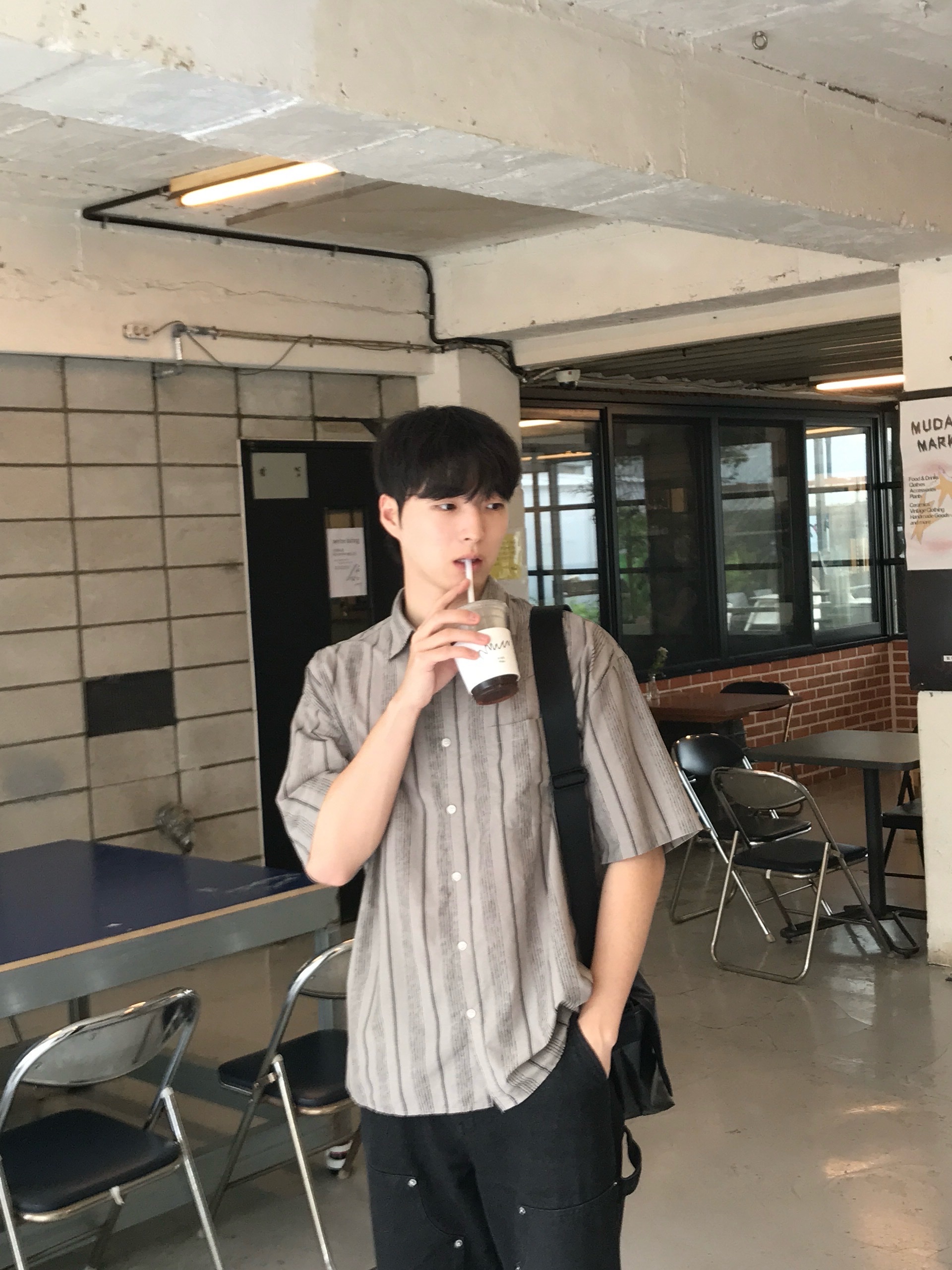 Chubasco Ronda All Black 착용 스타일 - 2