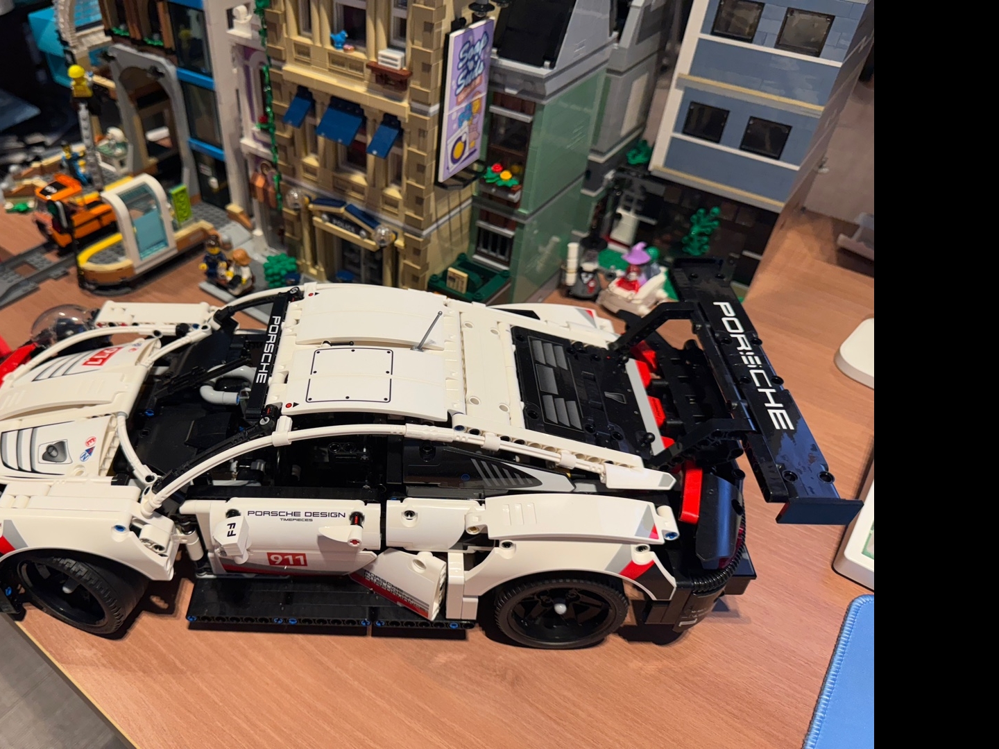 Lego Porsche 911 RSR 착용 스타일 - 1