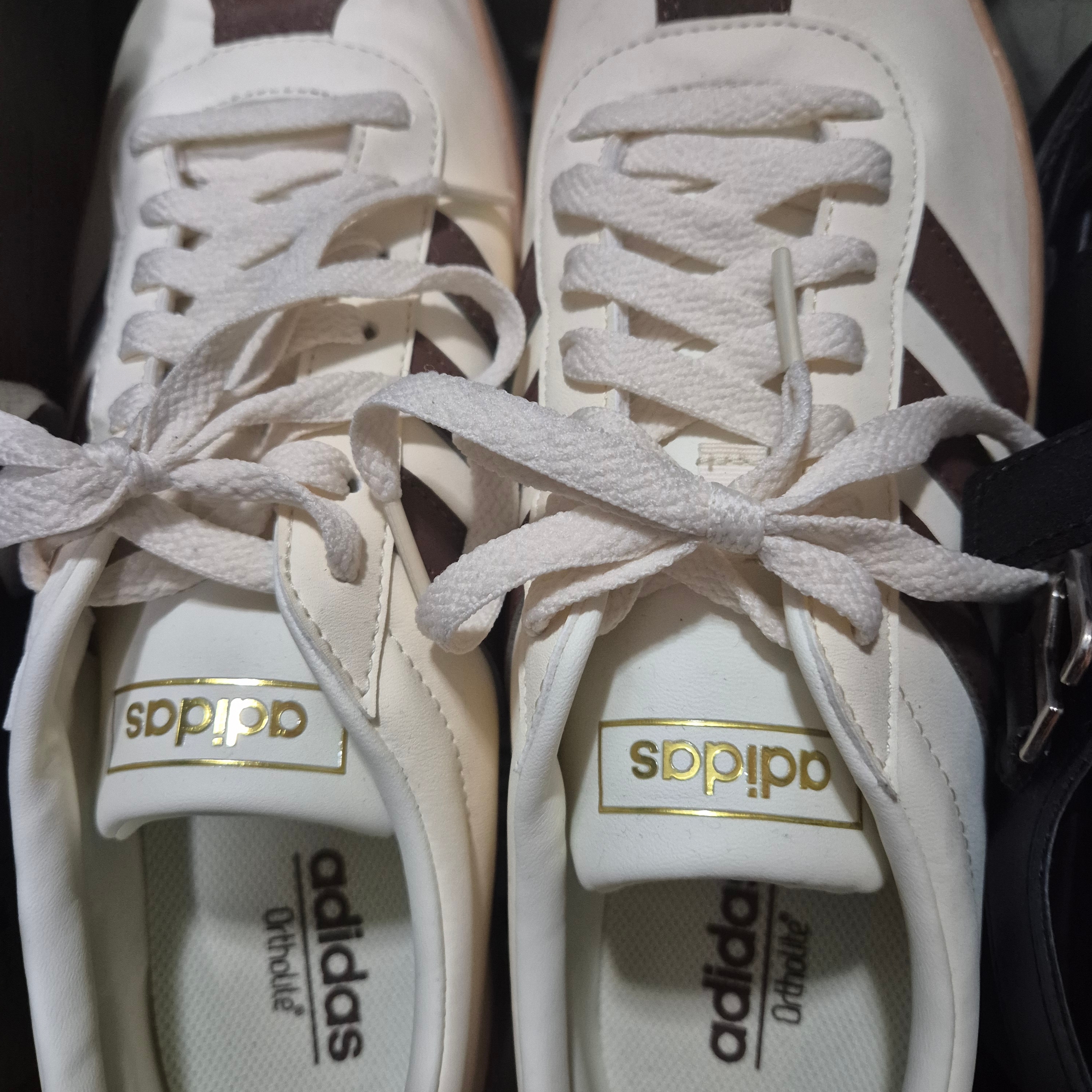 Adidas VL Court 2.0 Cream Brown 착용 스타일