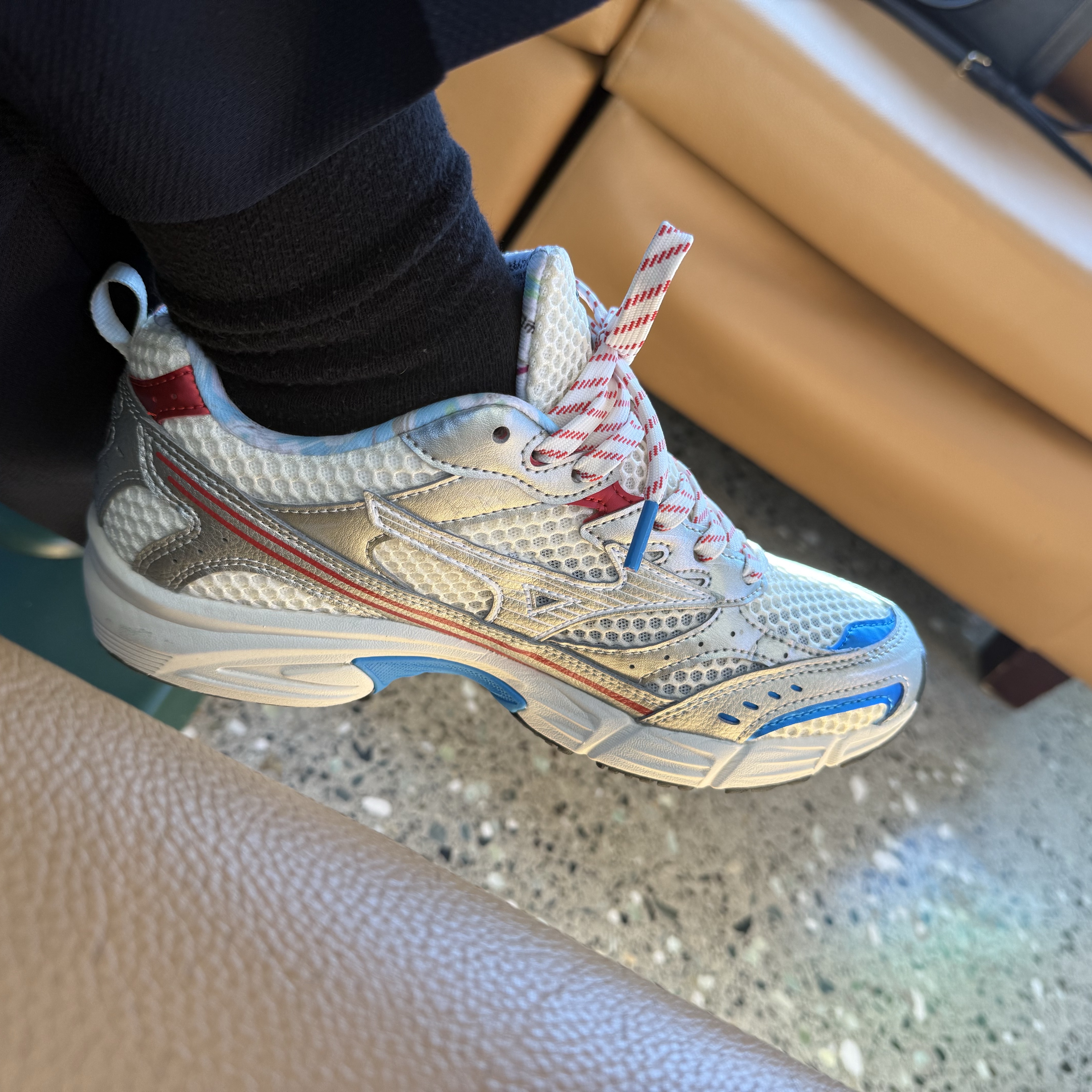 Mizuno MXR Pristine High Risk Red 착용 스타일 - 2