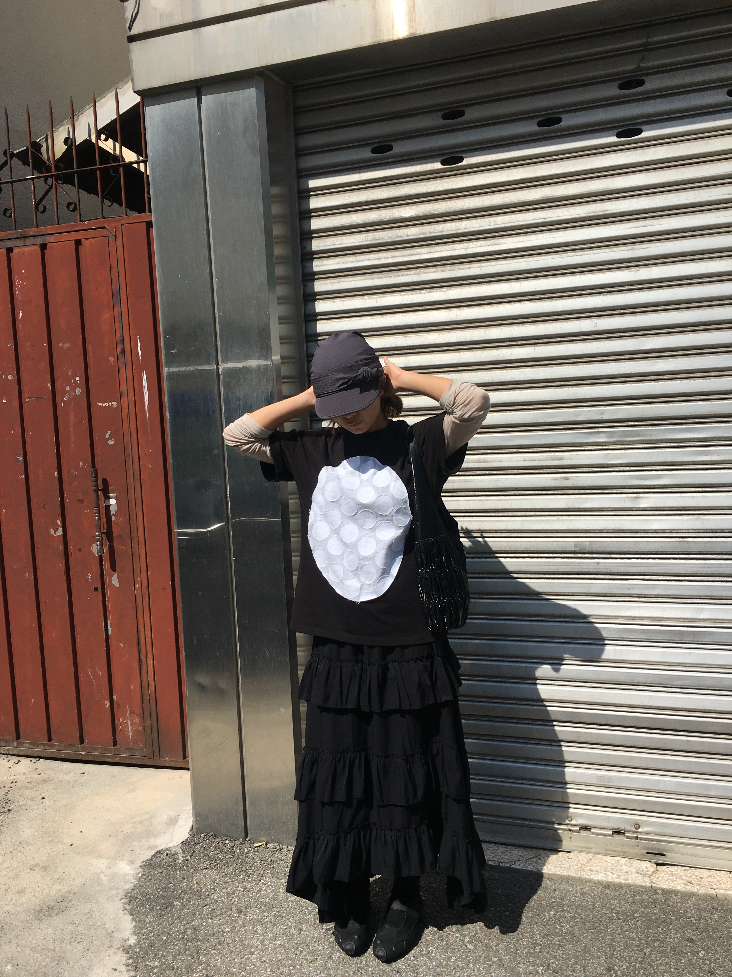 COYSEIO Ribbon Tie Cap Charcoal 착용 스타일