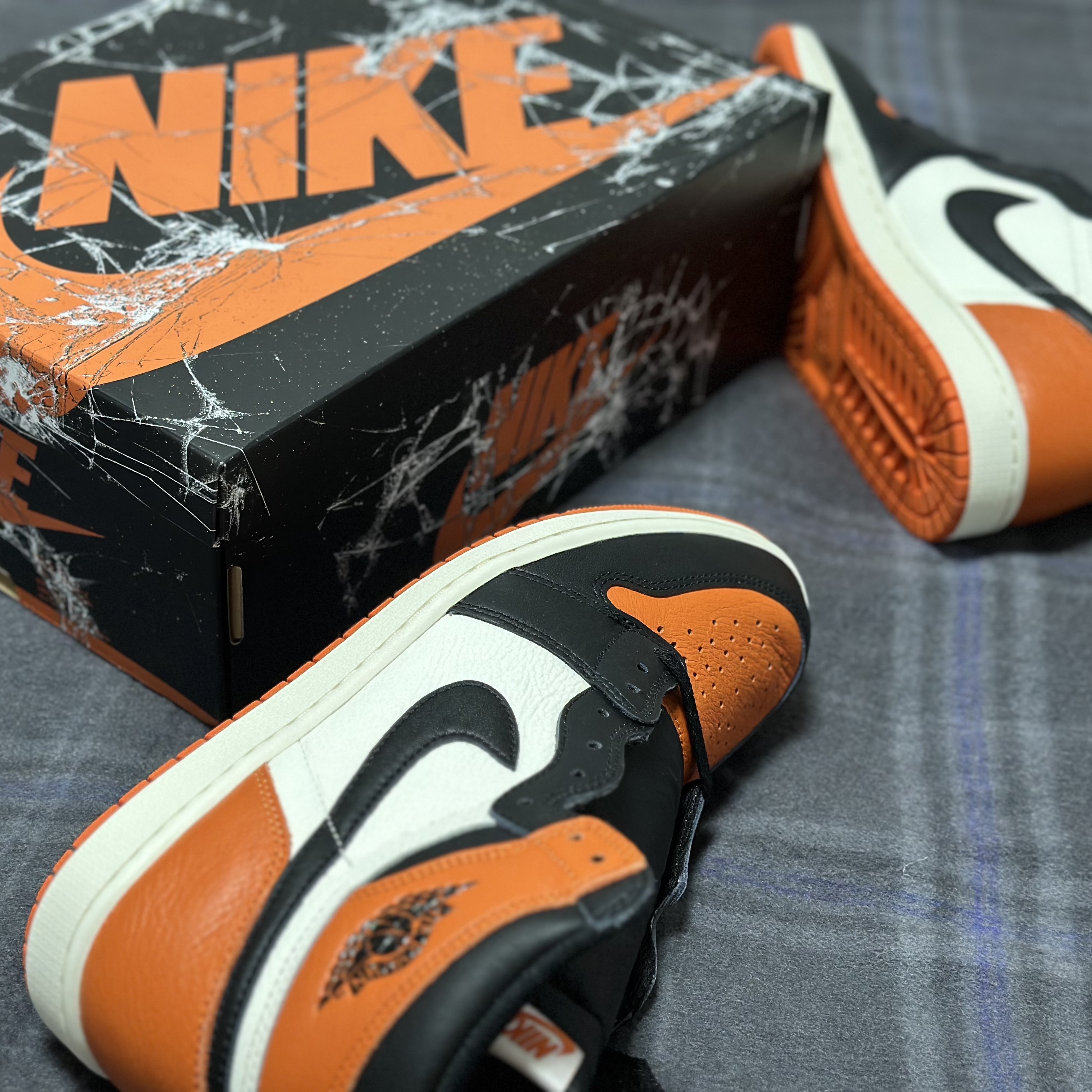Jordan 1 Retro High OG Shattered Backboard 착용 스타일