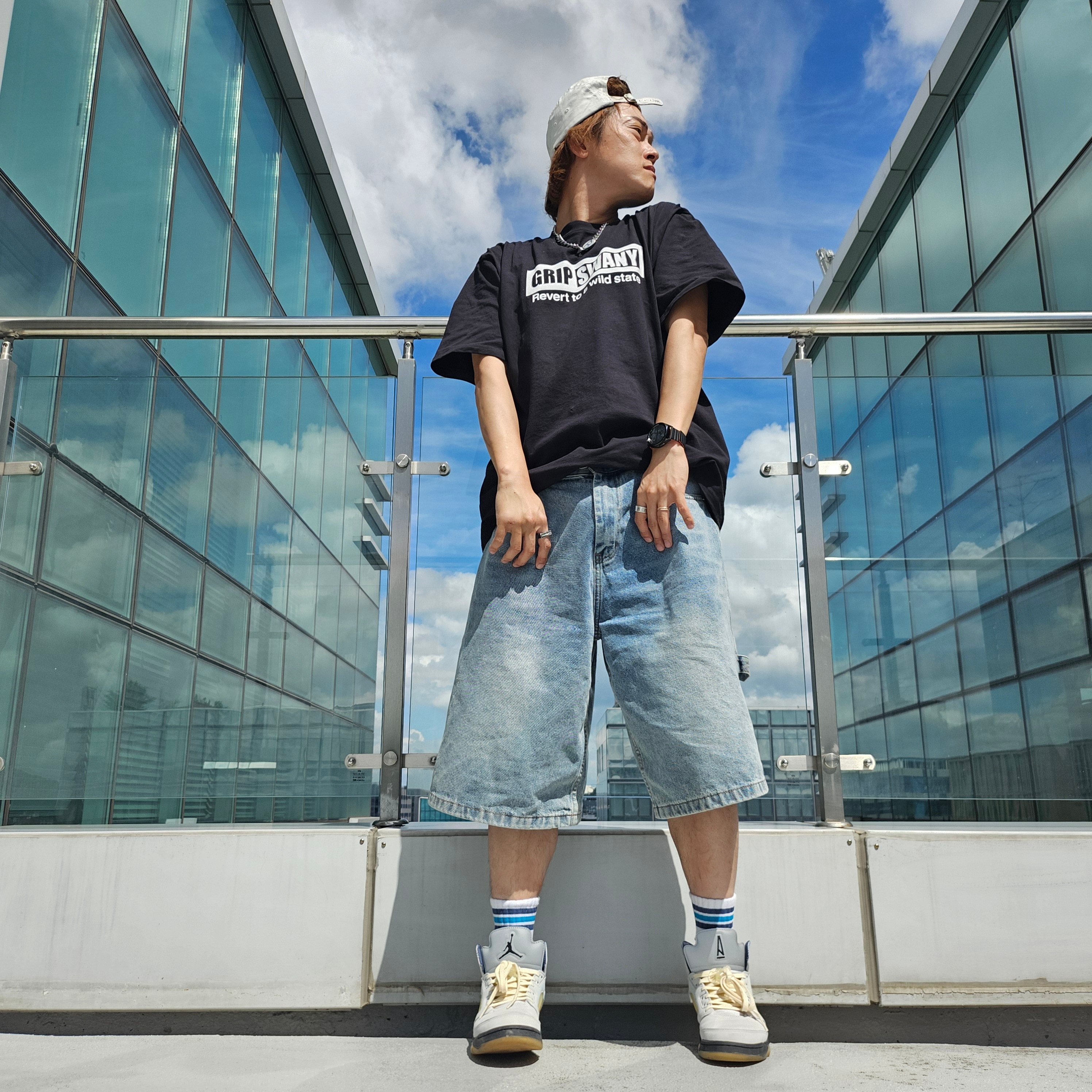 Diesel Dx1509 Stainless Steel Chain Necklace Silver, Supreme x MM6 Maison Margiela Painted Camp Cap White - 24SS 착용 스타일 - 3