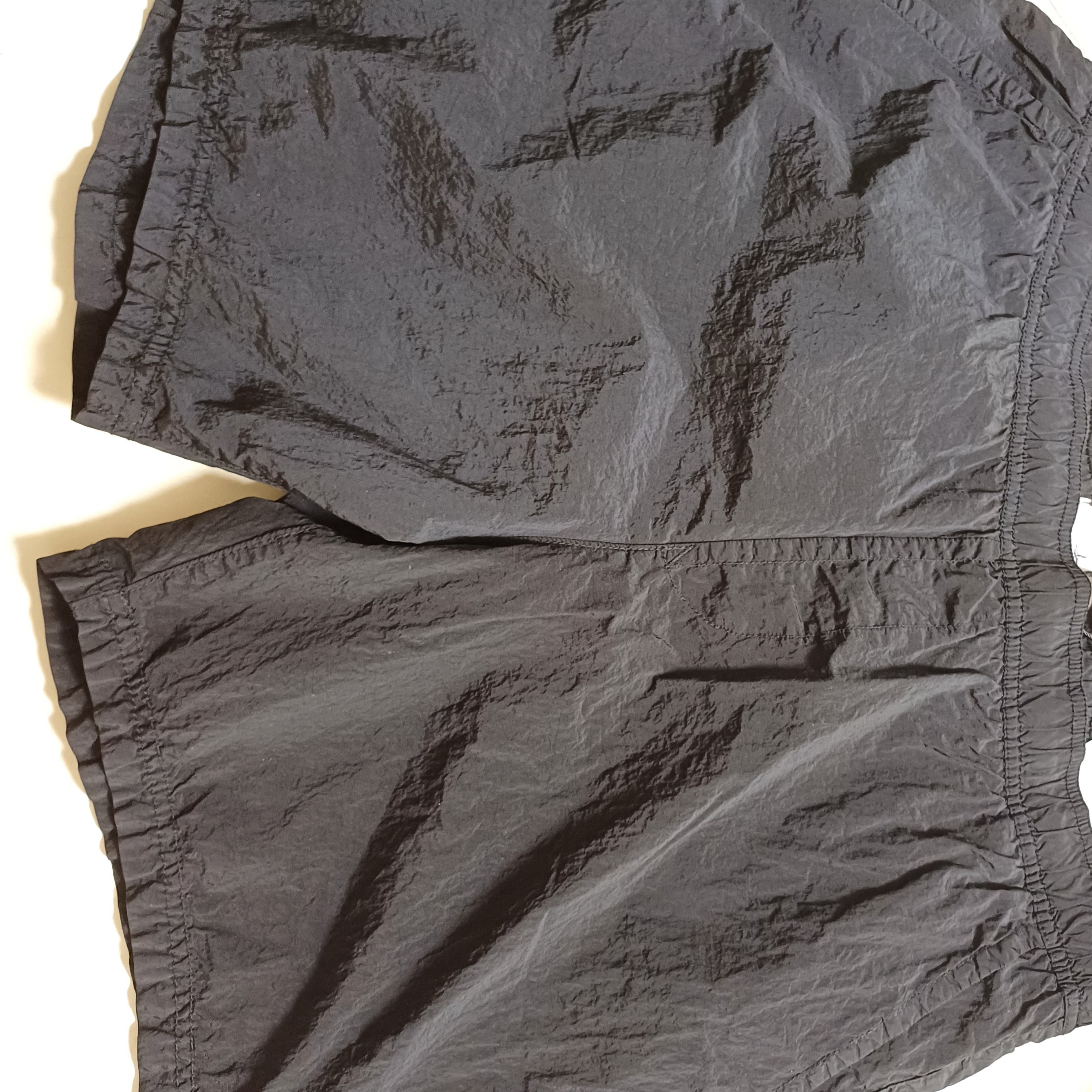 Stone Island B100009 Nylon Metal in Econyl Pocket Details Regular Fit Swim Trunks Black - 25SS 착용 스타일
