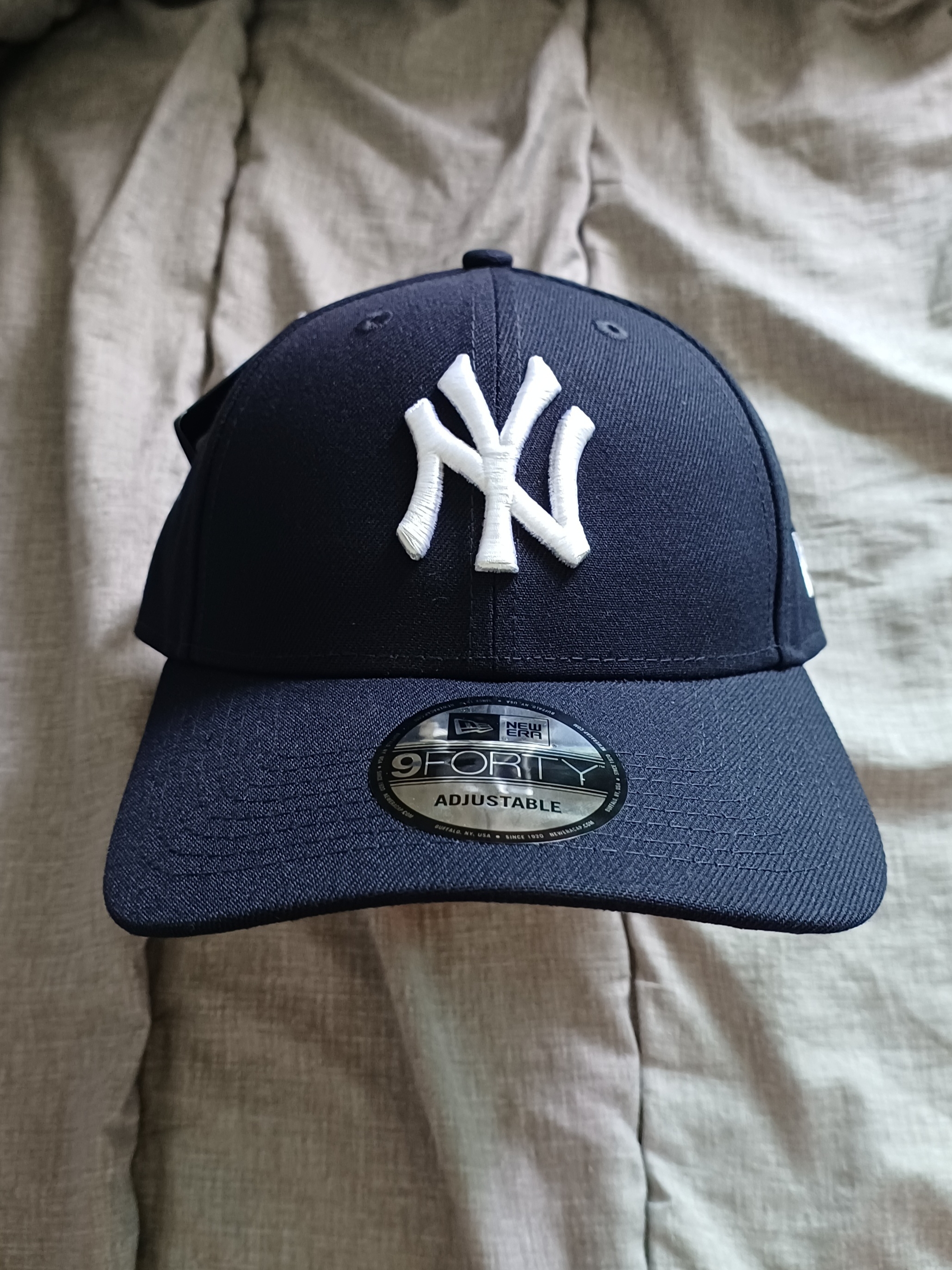 New Era 9Forty New York Yankees Essential Cap Navy Blue 착용 스타일