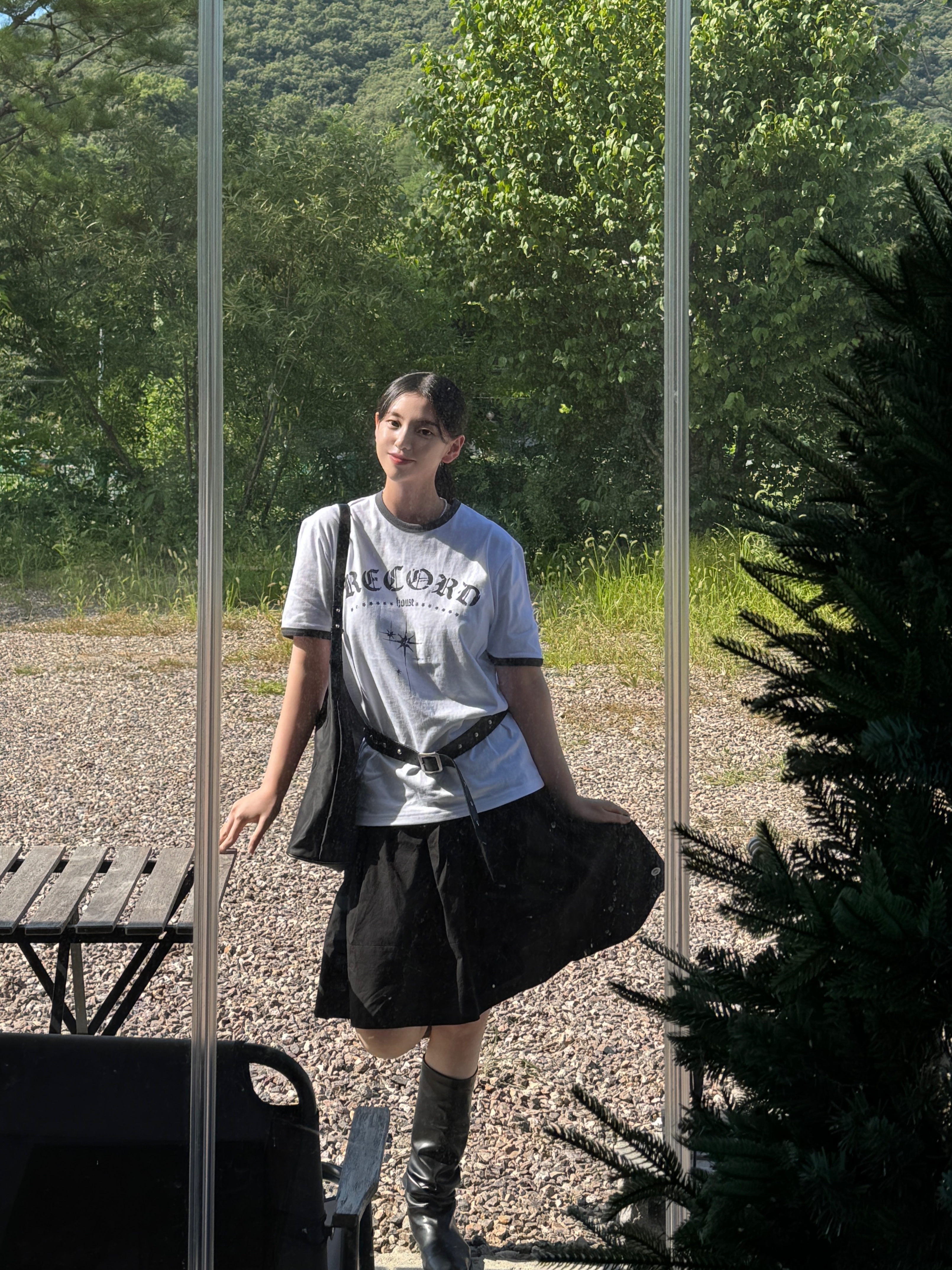 SLOW RECORD HOUSE Unisex RECORD Ringer Tee White 착용 스타일 - 7