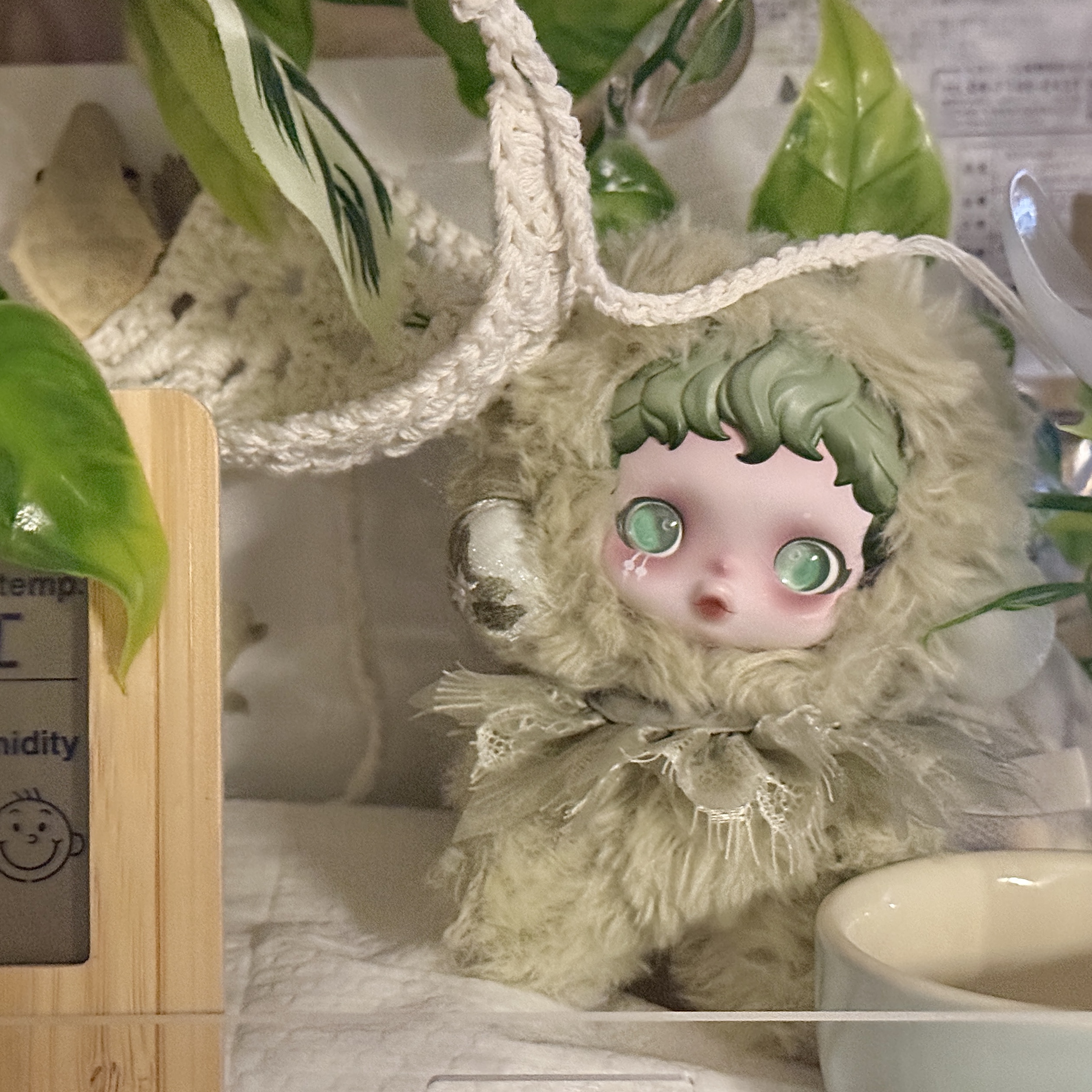 Pop Mart Skullpanda L’Impressionnisme Series Plush Doll Pond (Opened Case) 착용 스타일