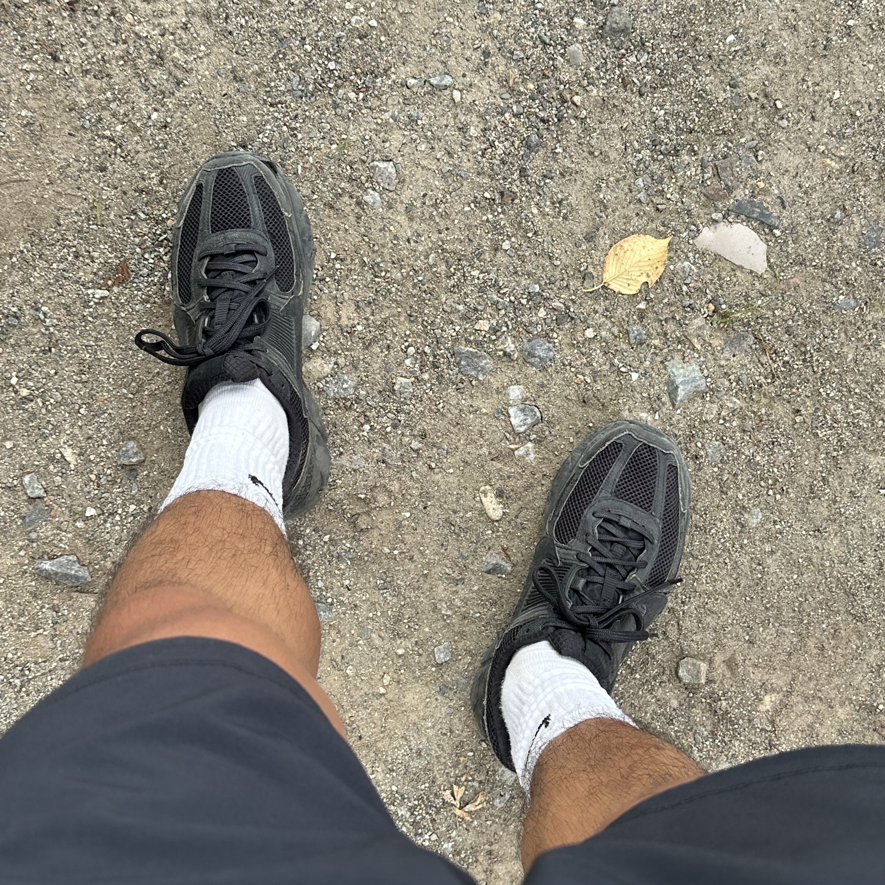 Nike Zoom Vomero 5 SP Black 착용 스타일