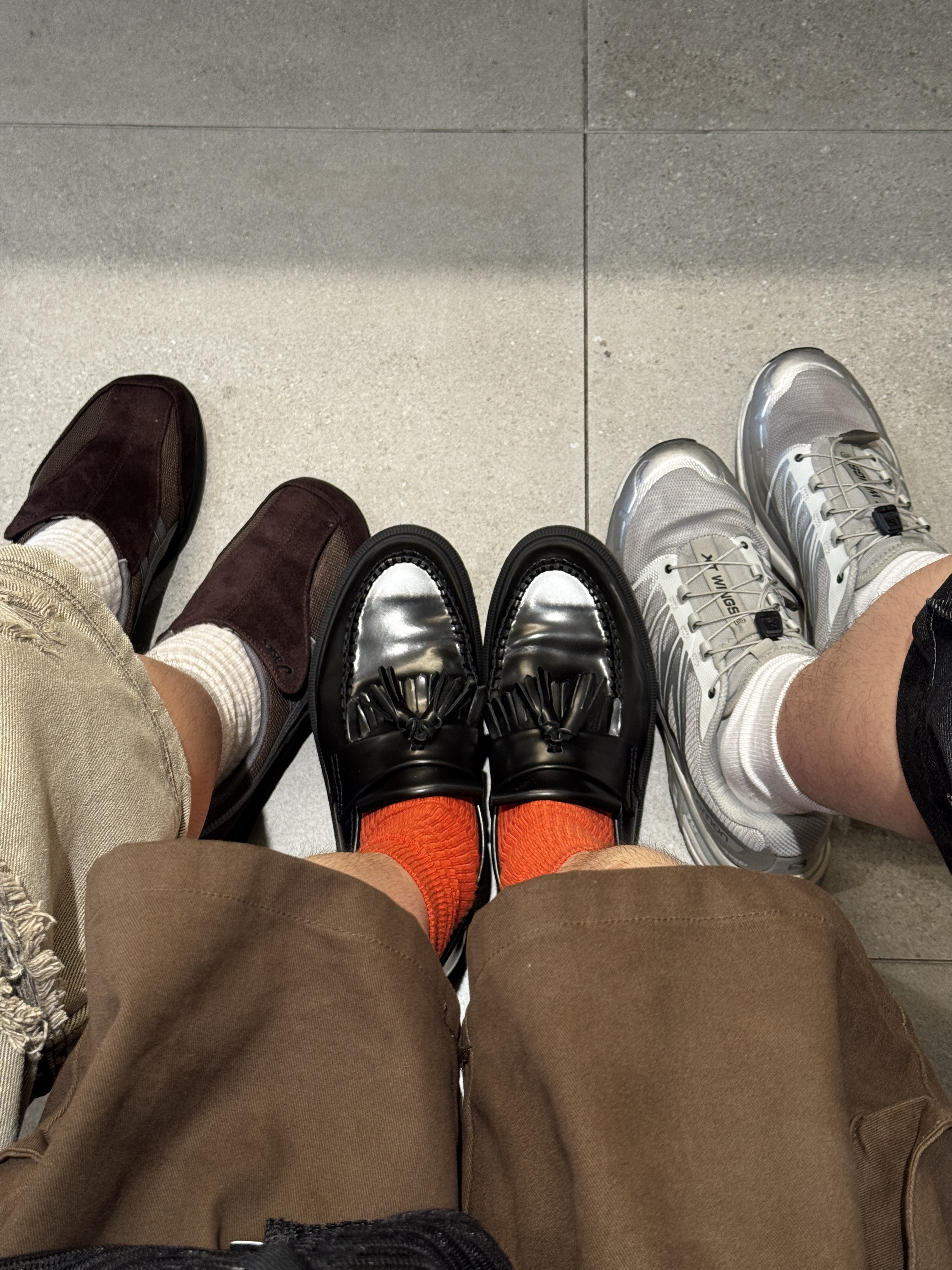 Dr. Martens Adrian Tassel Arcadia Rub Off Leather Loafers Silver, Asics Life Walker 010 Coffee - 3E Wide 착용 스타일 - 1