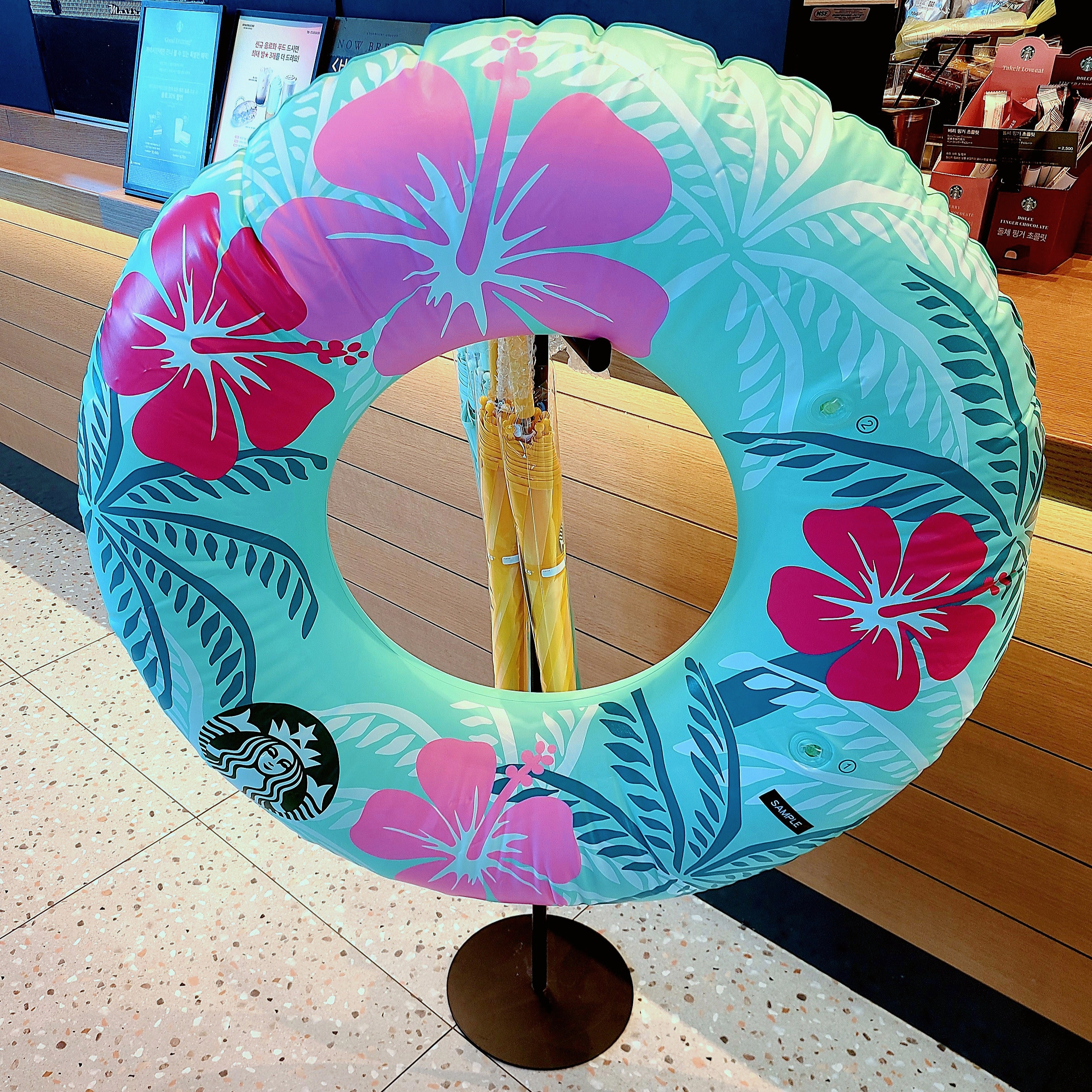 Starbucks Aloha Tube 착용 스타일 - 3