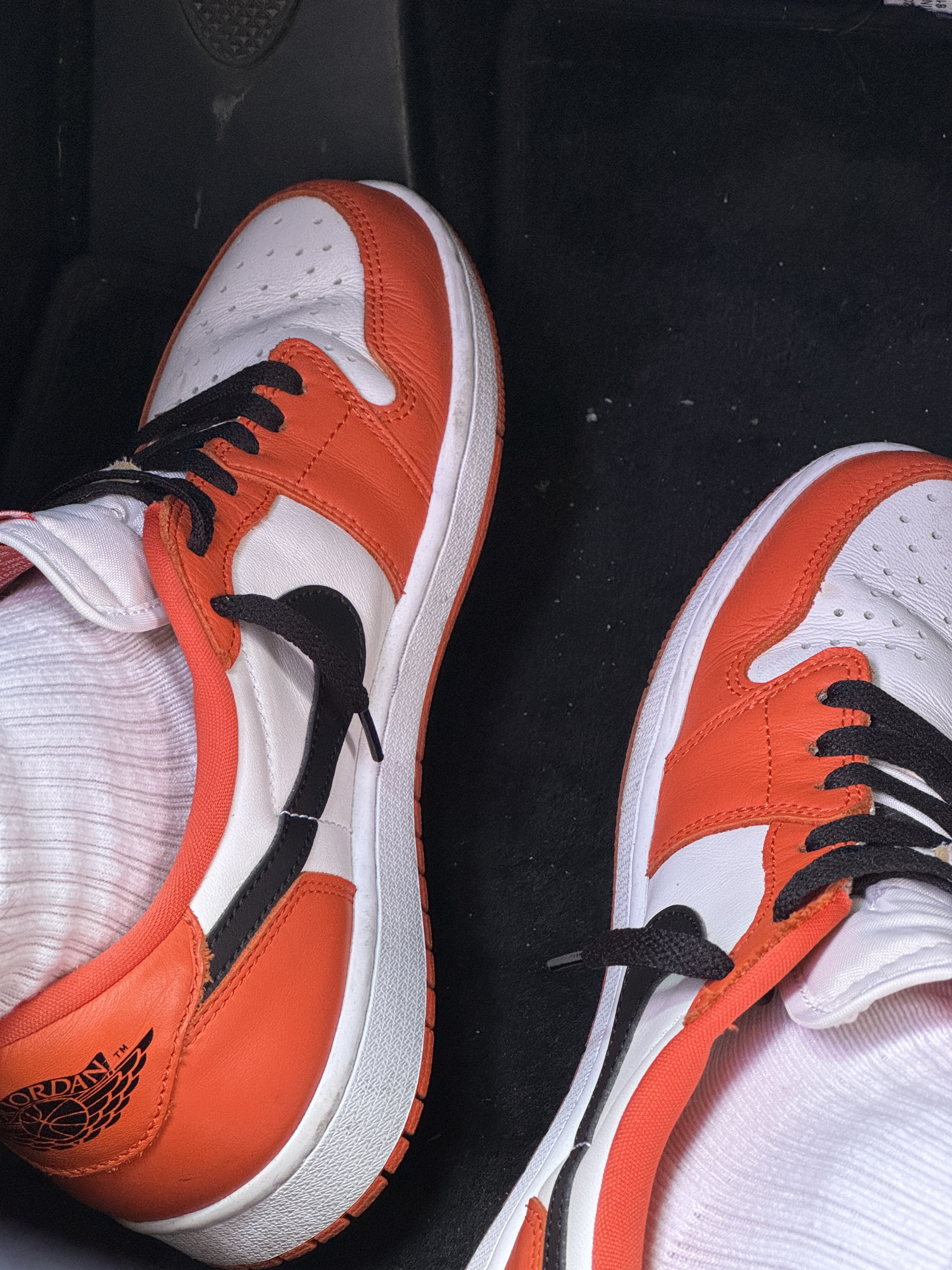 Jordan 1 Low OG Starfish 착용 스타일