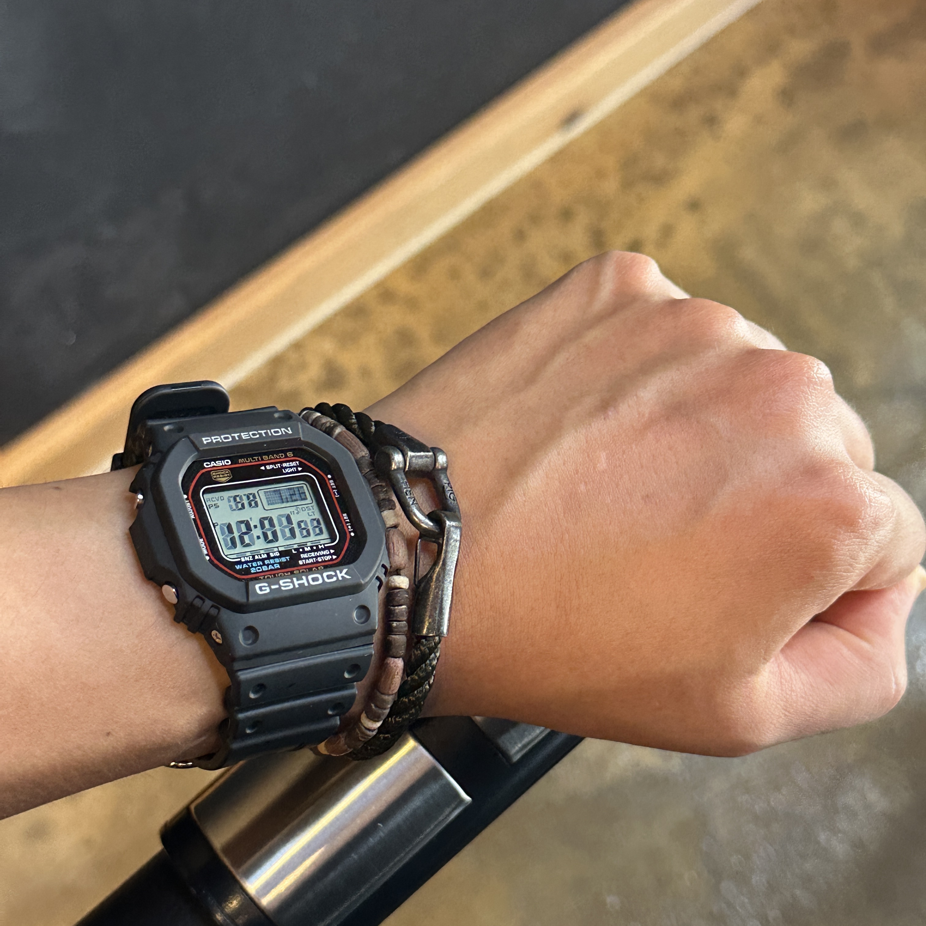 Casio G-Shock GW-M5610U-1 착용 스타일