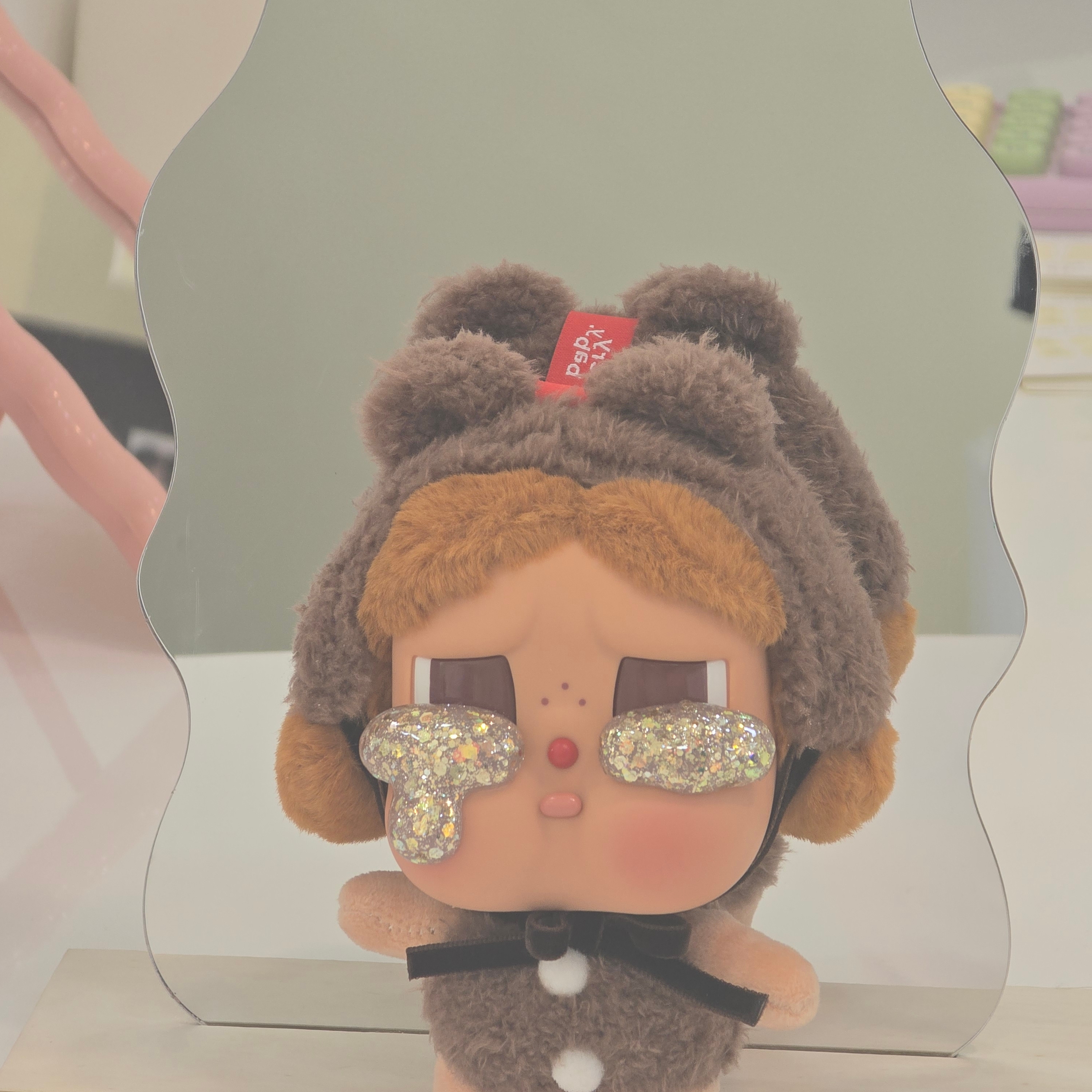 Pop Mart Crybaby Crying Again Series Plush Keyring Love Makes Us Cry (Opened Case) 착용 스타일