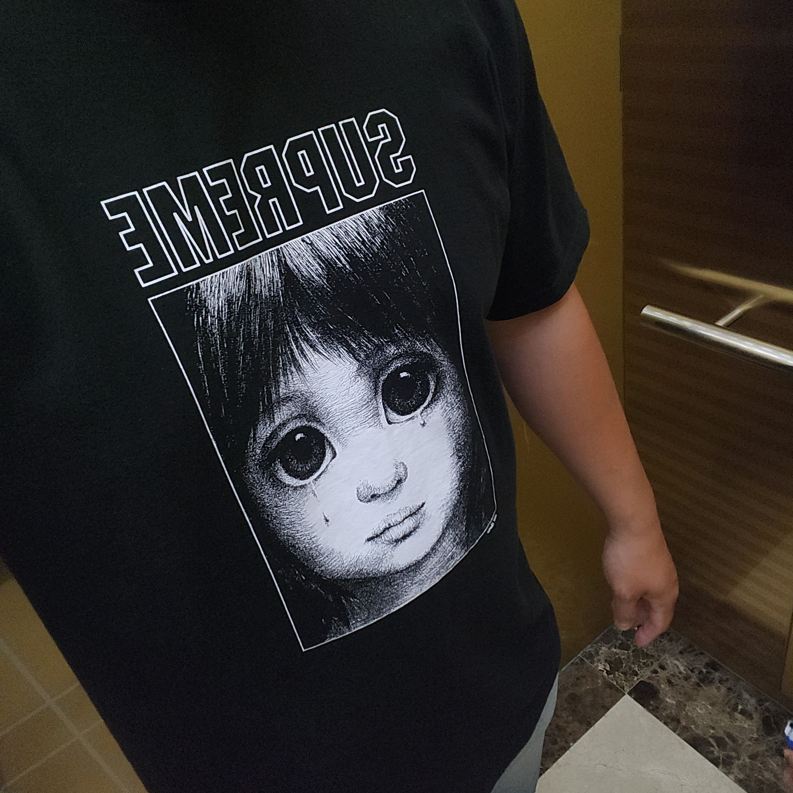 Supreme x Margaret Keane Teardrop T-Shirt Black - 24SS, Nike x Supreme Air Max DN SP Black Galactic Jade 착용 스타일 - 1