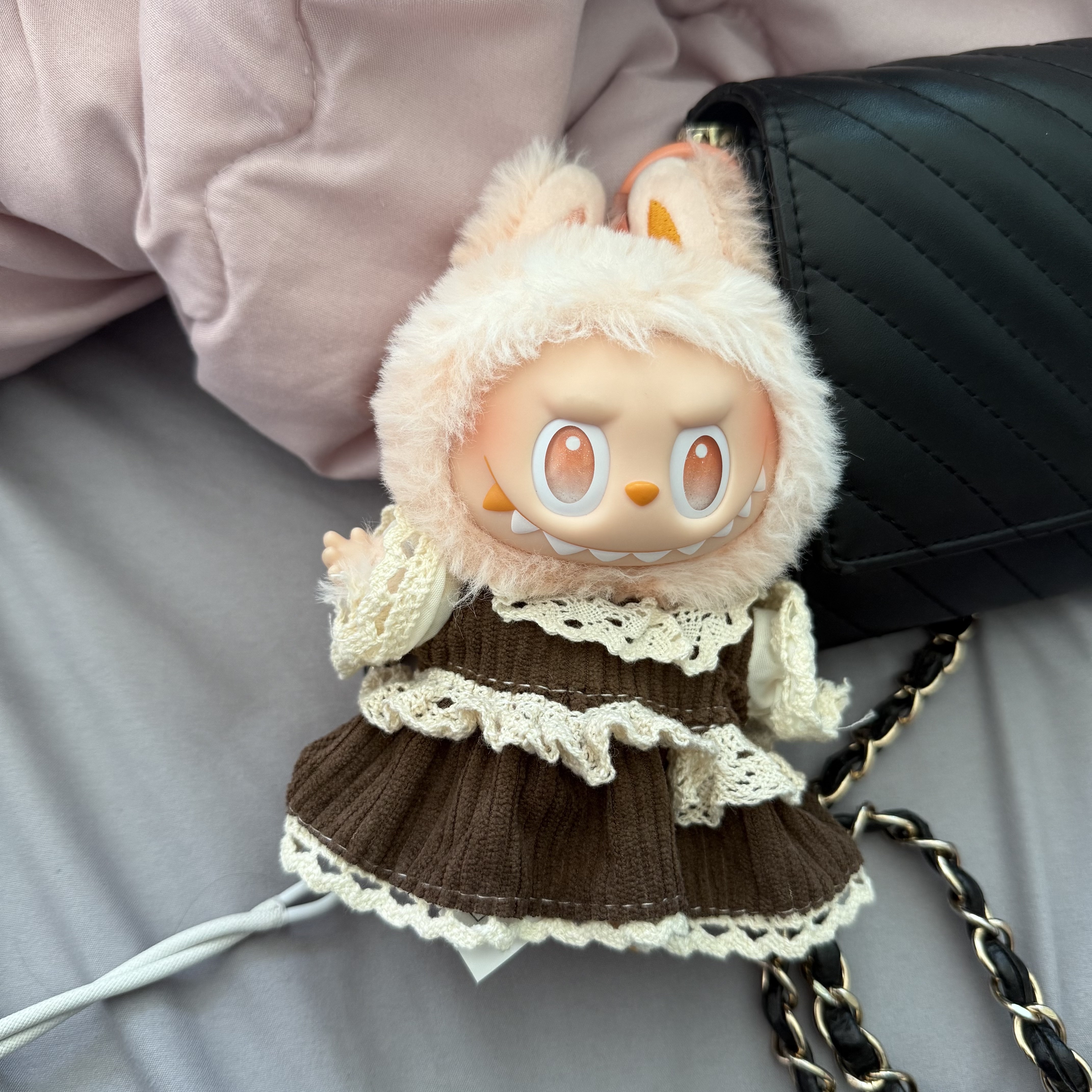 Pop Mart Labubu The Monsters Highlight Series Happiness Keyring (Opened Case) 착용 스타일 - 2