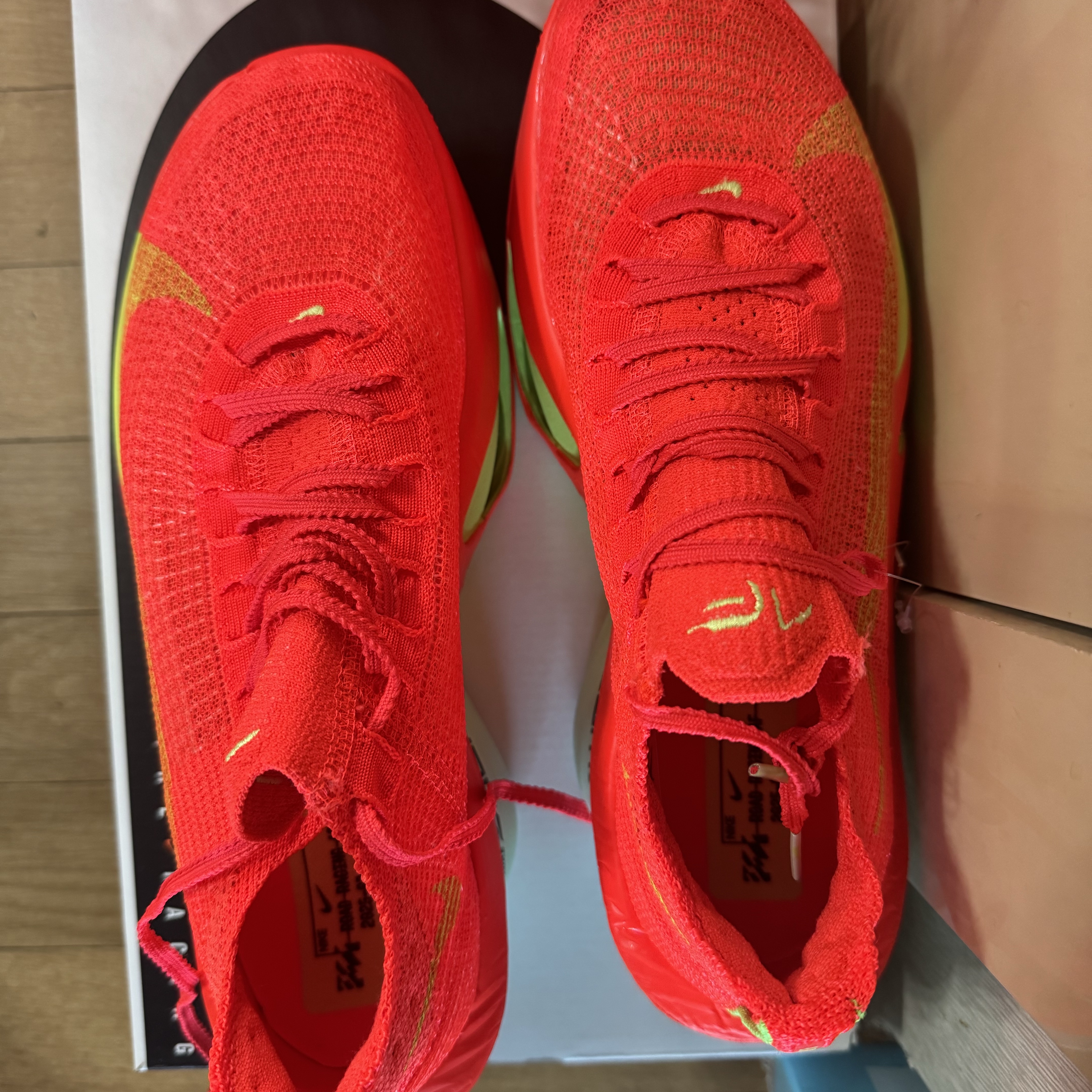 Nike Air Zoom Alphafly Next% 3 Bright Crimson Lime Blast 착용 스타일