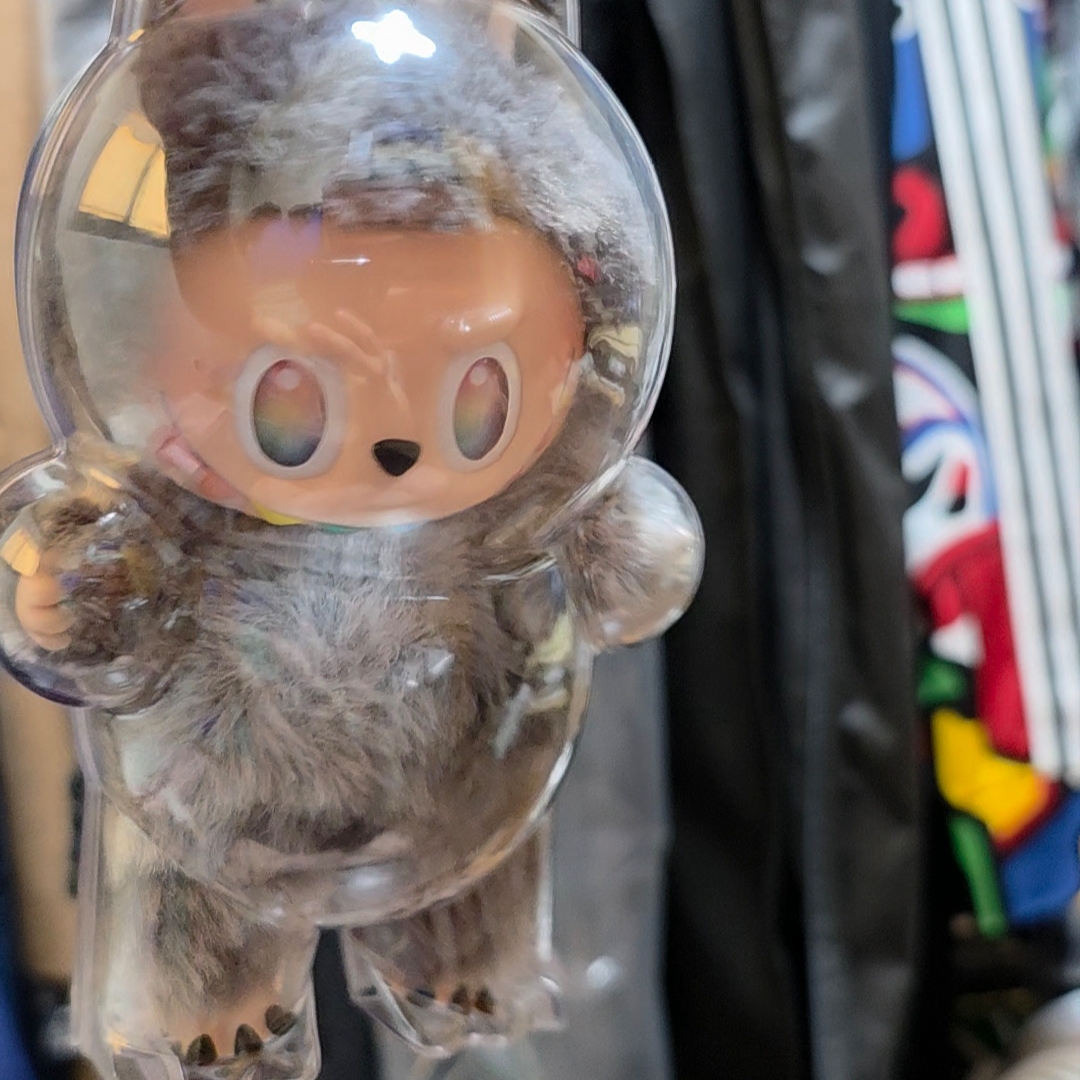 Pop Mart Labubu The Monsters Highlight Series ID Keyring (Opened Case) 착용 스타일 - 1