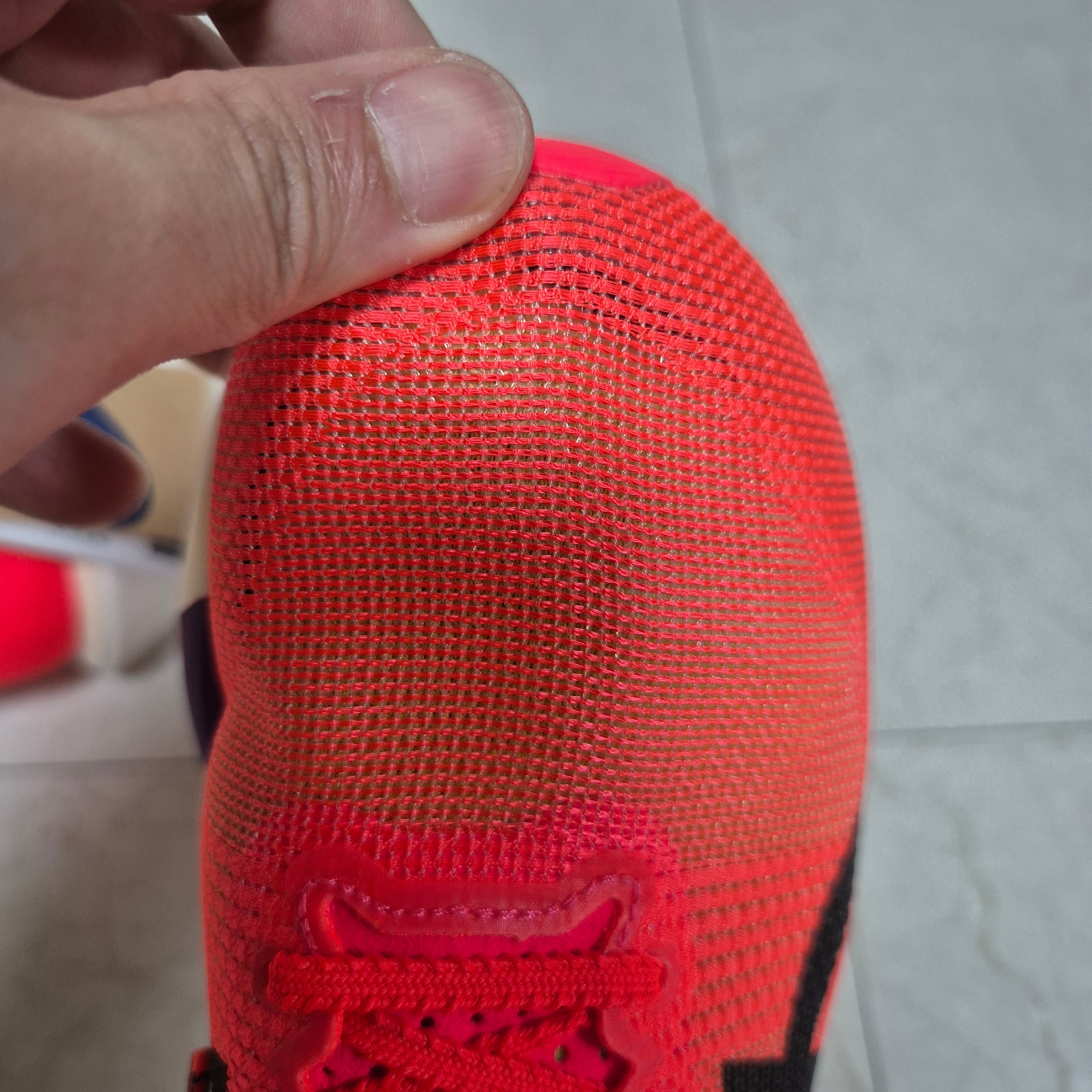 Asics Metaspeed Sky Tokyo Flash Red Black 착용 스타일 - 1