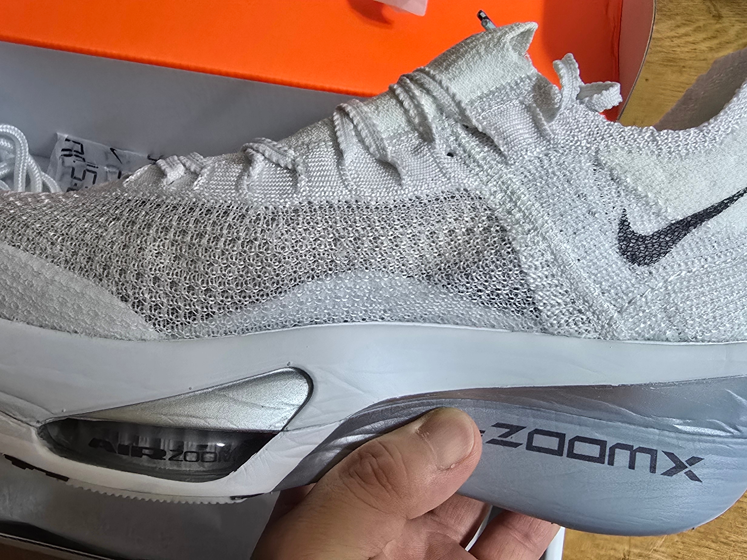 Nike Air Zoom Alphafly Next% 3 White Pure Platinum 착용 스타일 - 3