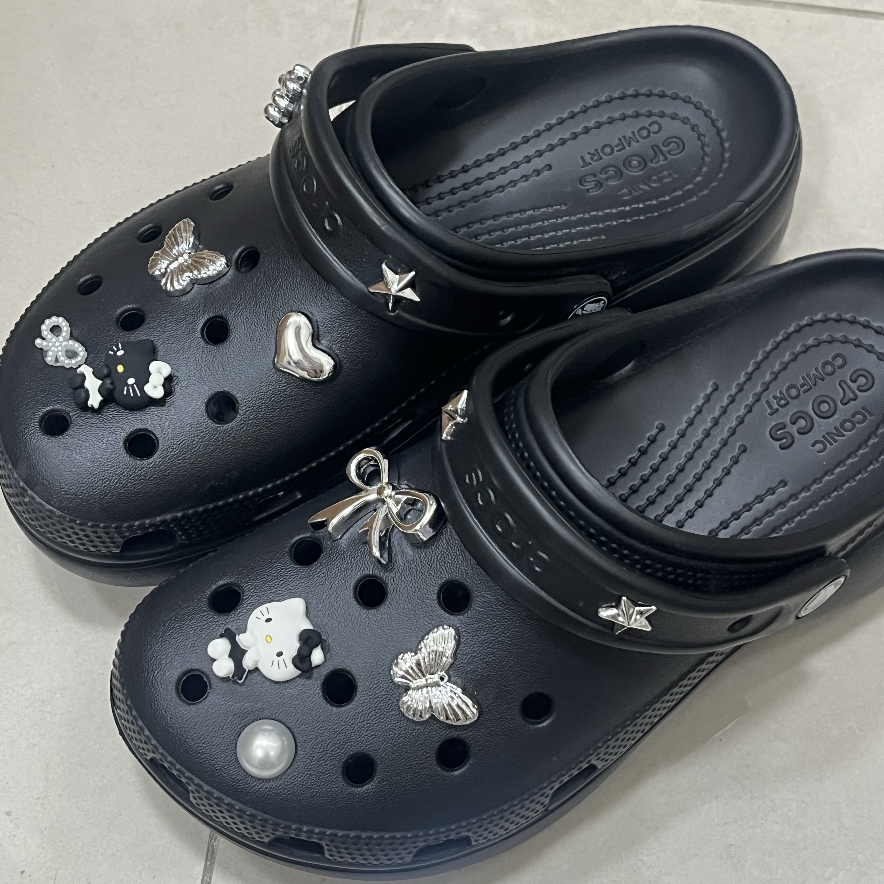 (W) Crocs Classic Platform Clog Black 착용 스타일