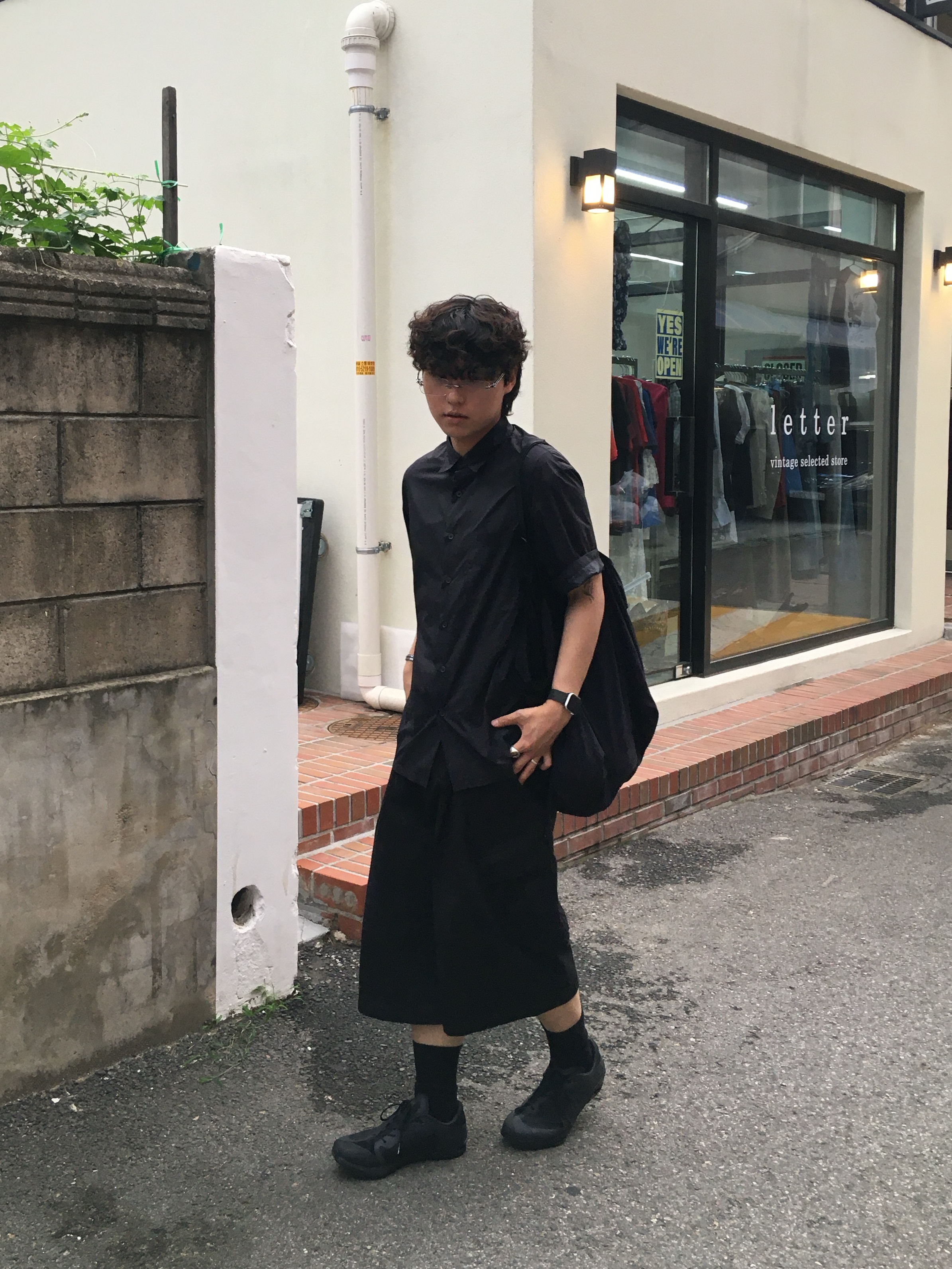 On Running x Post Archive Faction (Paf) Cloudventure Peak All Black, Sansan Gear Capri Pants Black - 25SS 착용 스타일