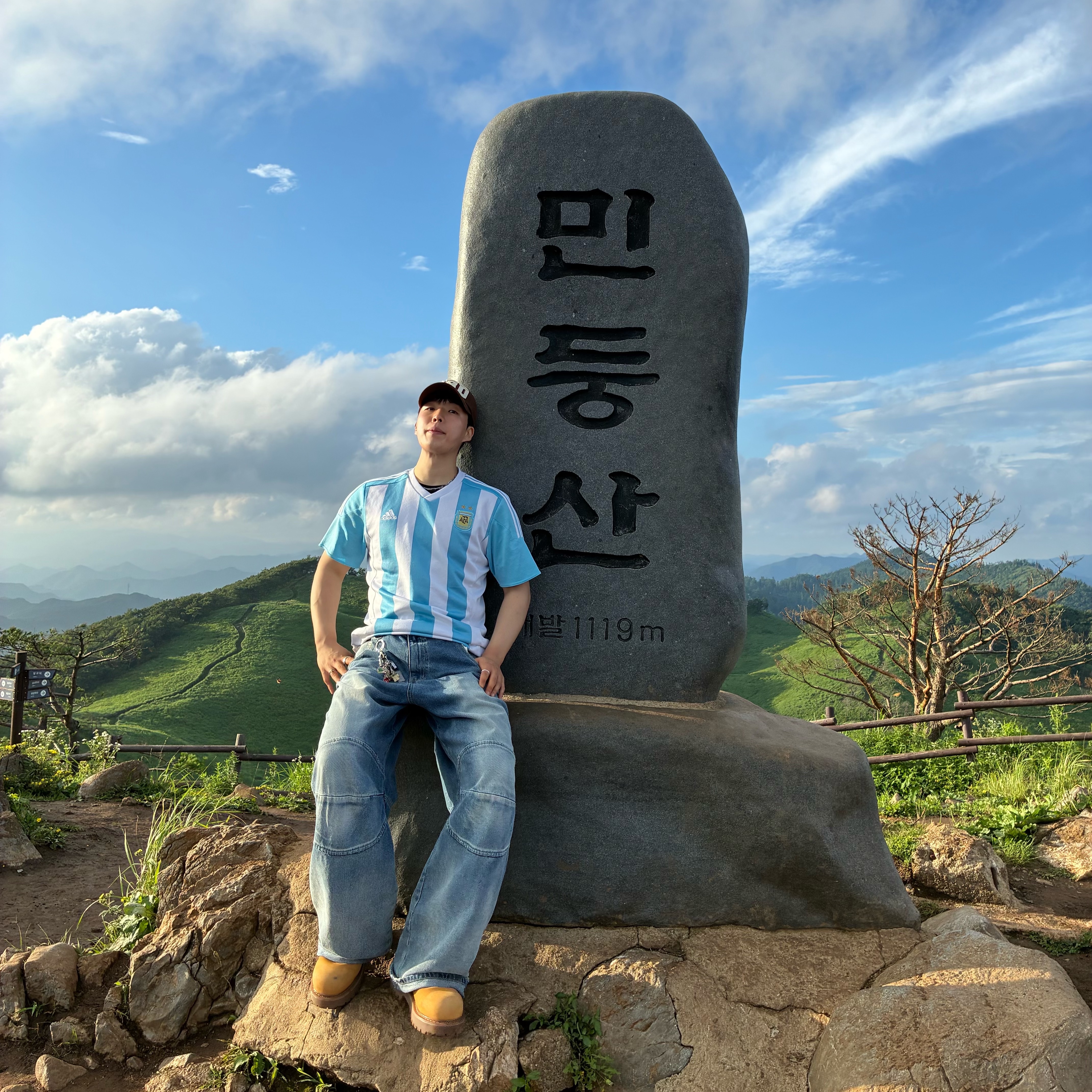 MJD 3D Knee Denim Pants Blue, Adidas Argentina Team 2024 Home Authentic Jersey White Blue Burst - KR Sizing (Non Marking Ver.) 착용 스타일 - 3
