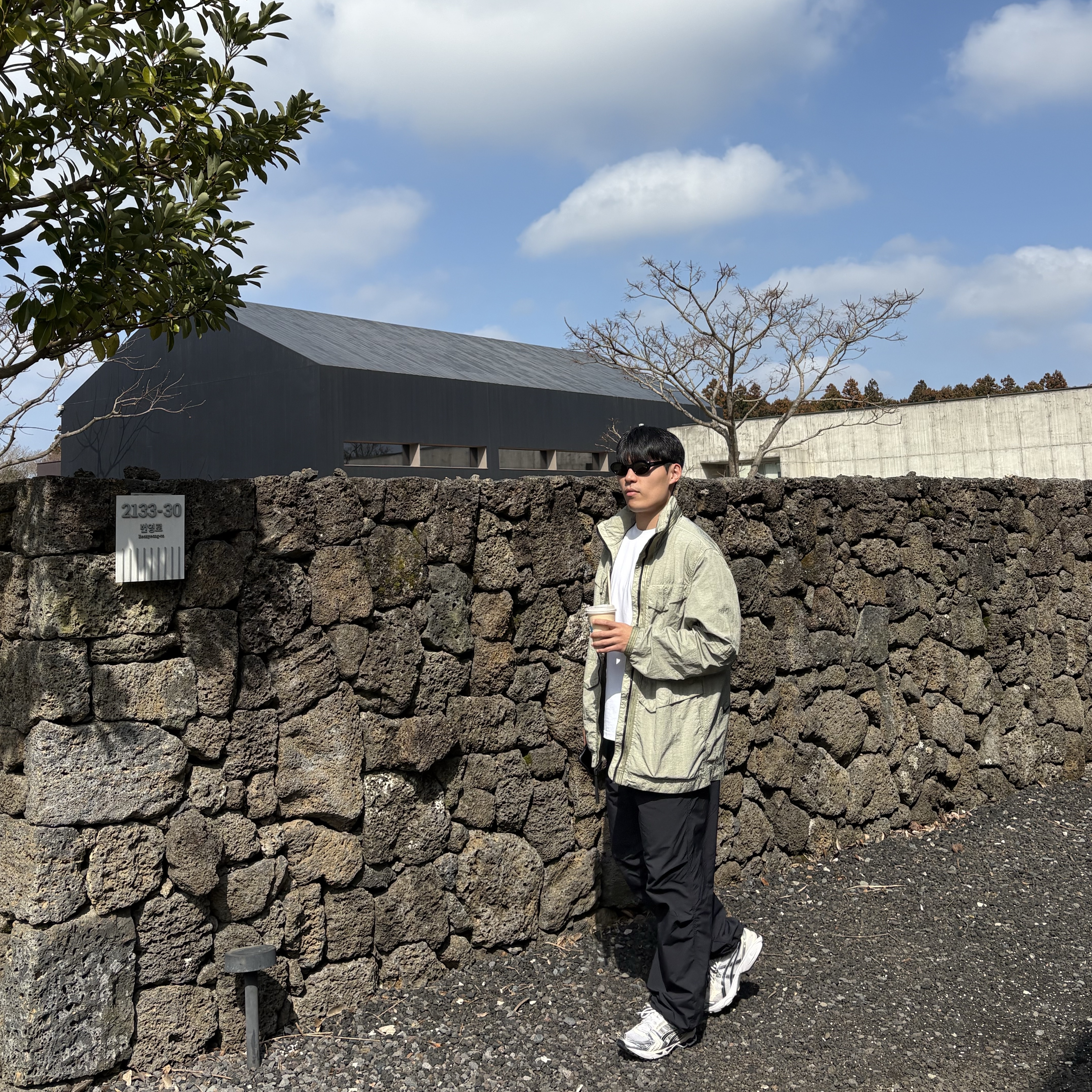 Nike Tech Pack High Density M65 Jacket Jade Stone - US/EU, Jordan Essentials Woven Pants Black - Asia 착용 스타일