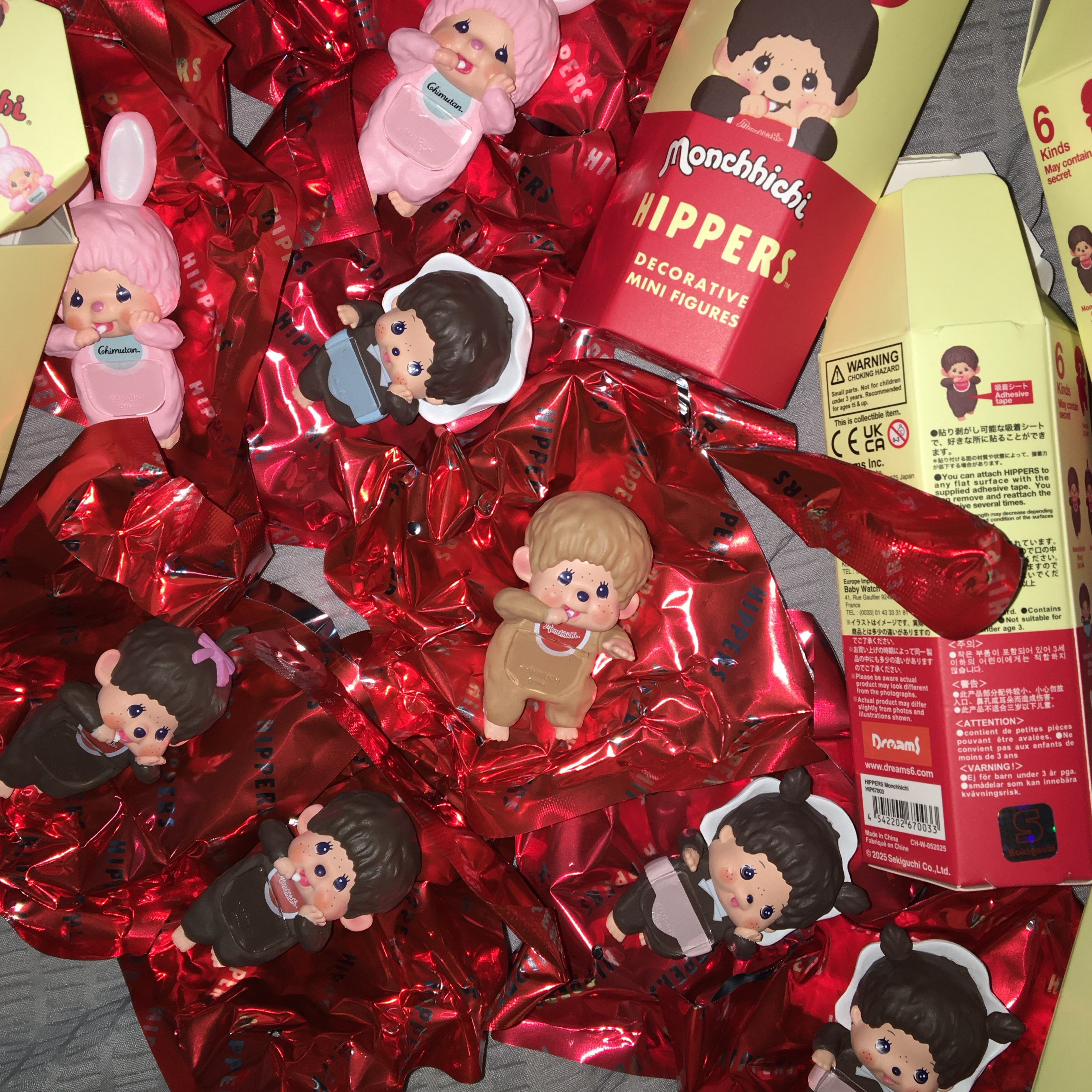 Sonny Angel x Monchhichi Hippers Sealed Case (12 Blind Boxes) 착용 스타일