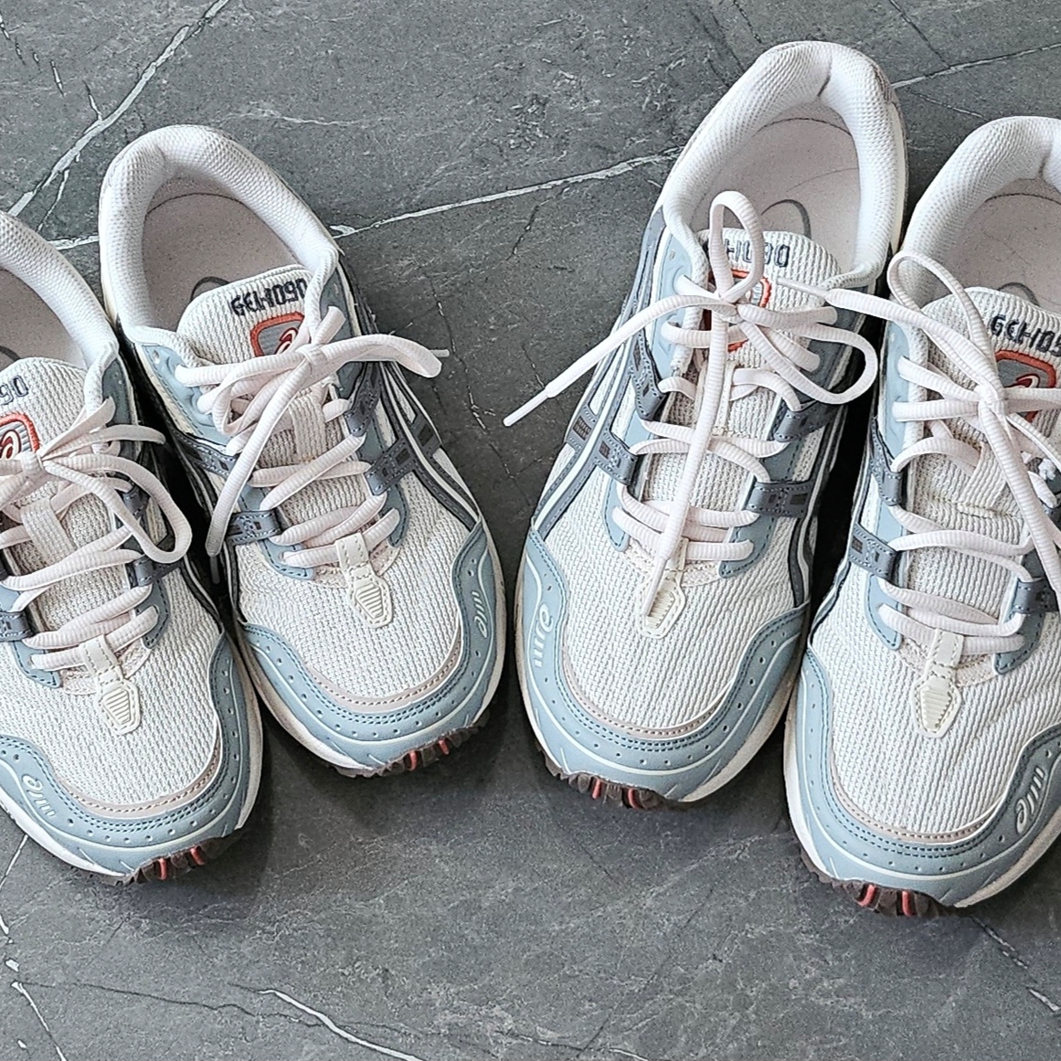 Asics Gel-1090 Blue Grey 착용 스타일