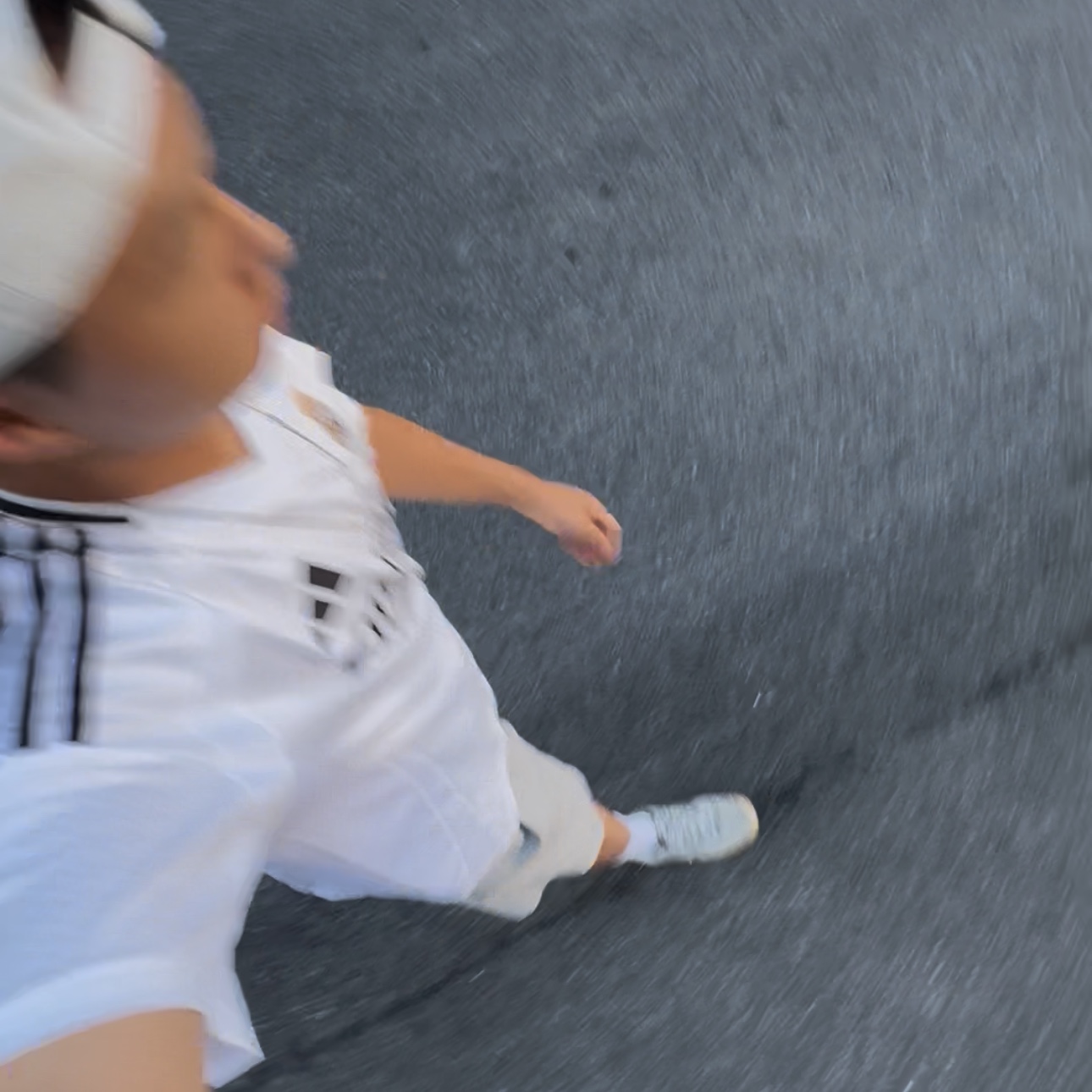 Adidas Real Madrid 2024/25 Home Jersey White - KR Sizing (Non Marking Ver.), Nike Heritage 86 Futura Washed Cap White 착용 스타일