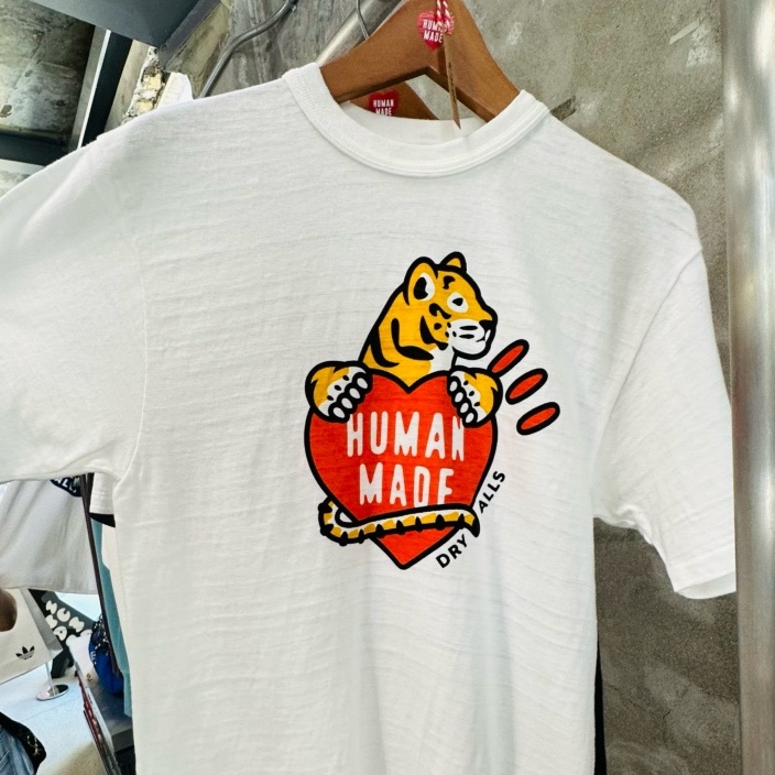 Human Made Graphic T-Shirt White 착용 스타일